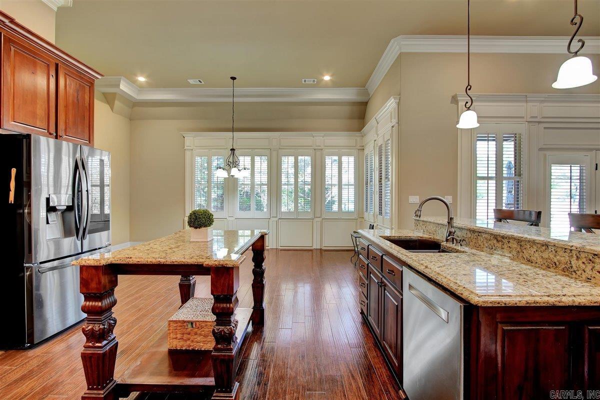 ARLINGTON PARK - Residential