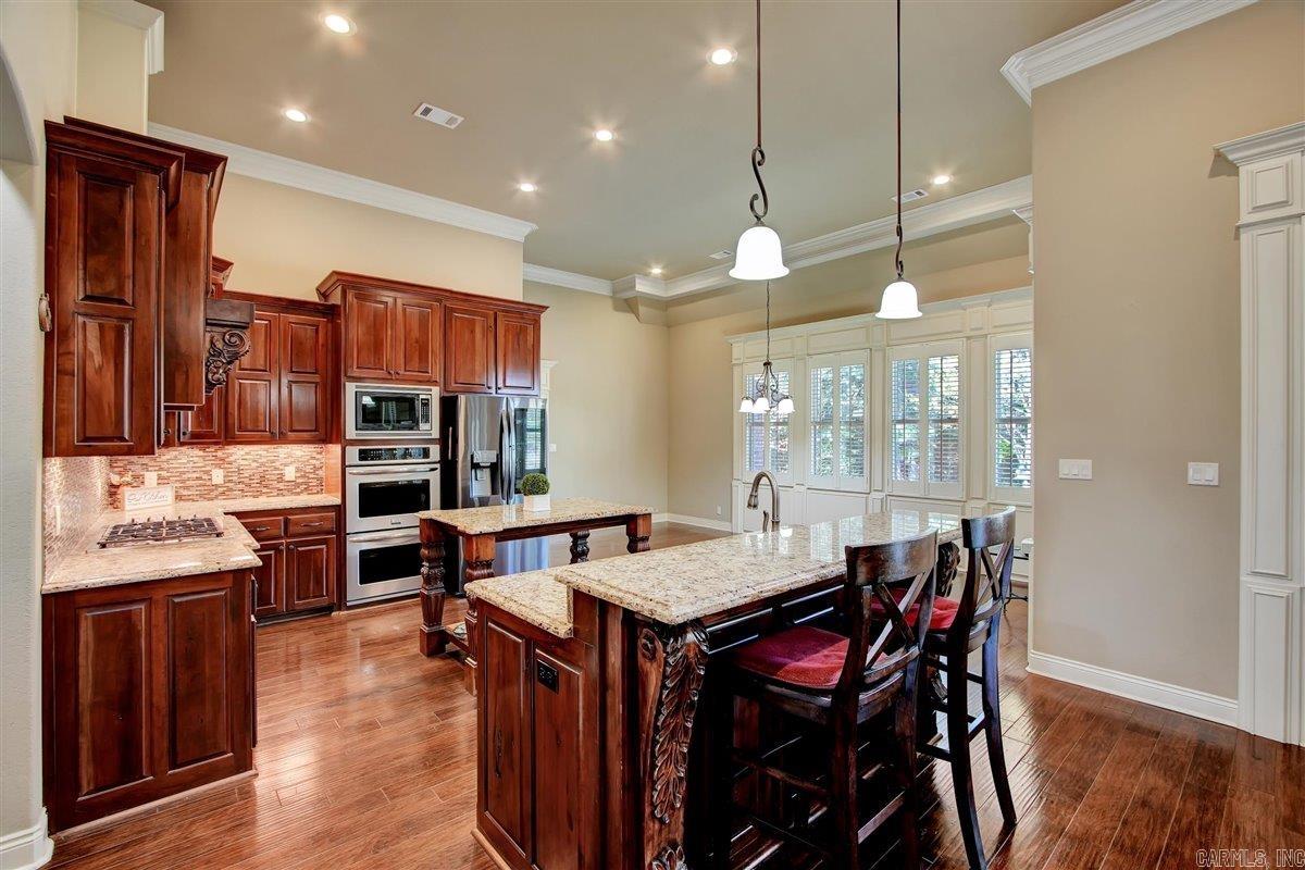 ARLINGTON PARK - Residential