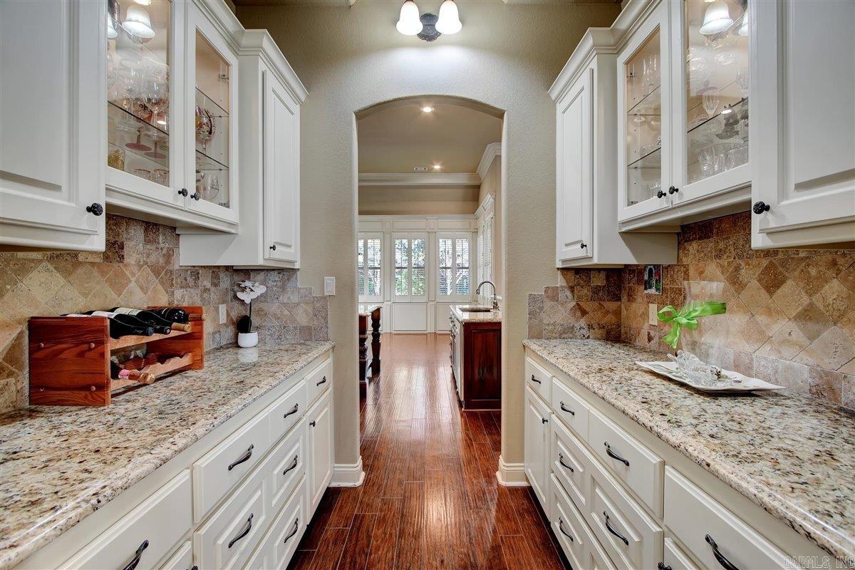 ARLINGTON PARK - Residential