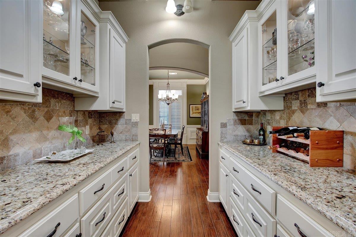 ARLINGTON PARK - Residential