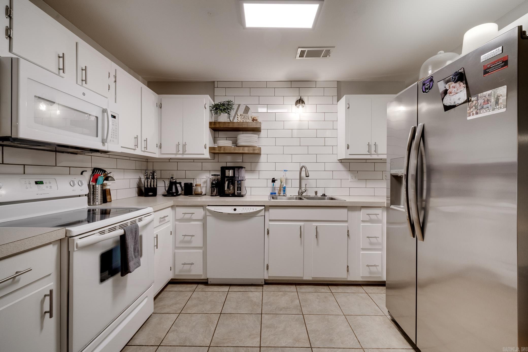 CARRIAGE COURTS - Residential