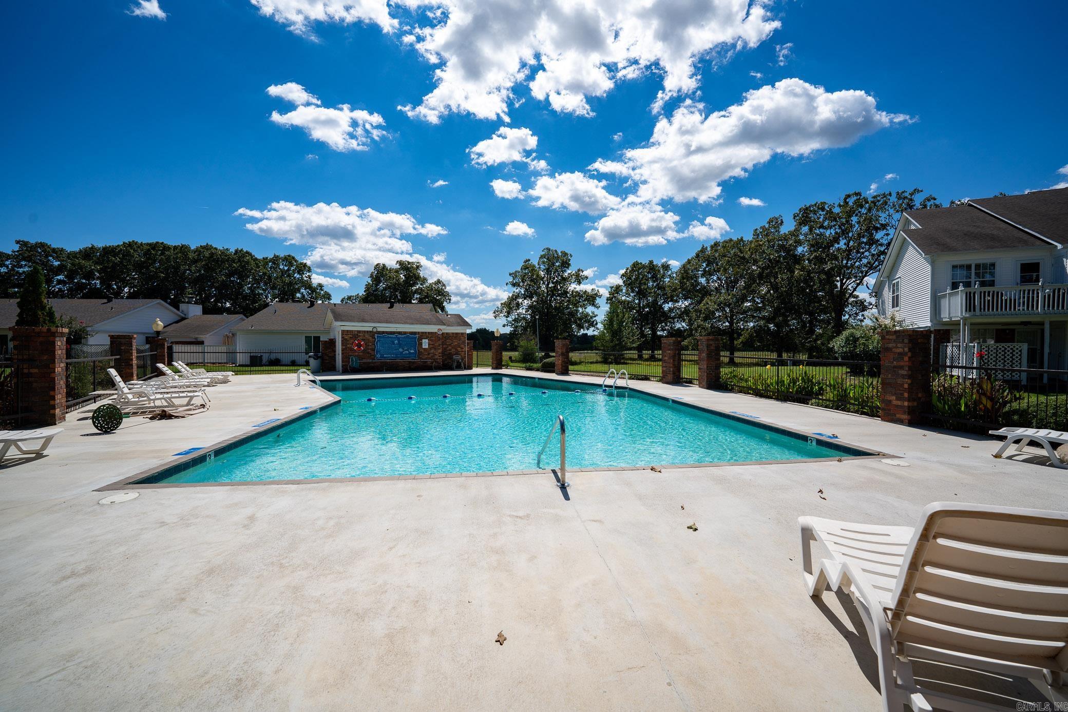 CARRIAGE COURTS - Residential