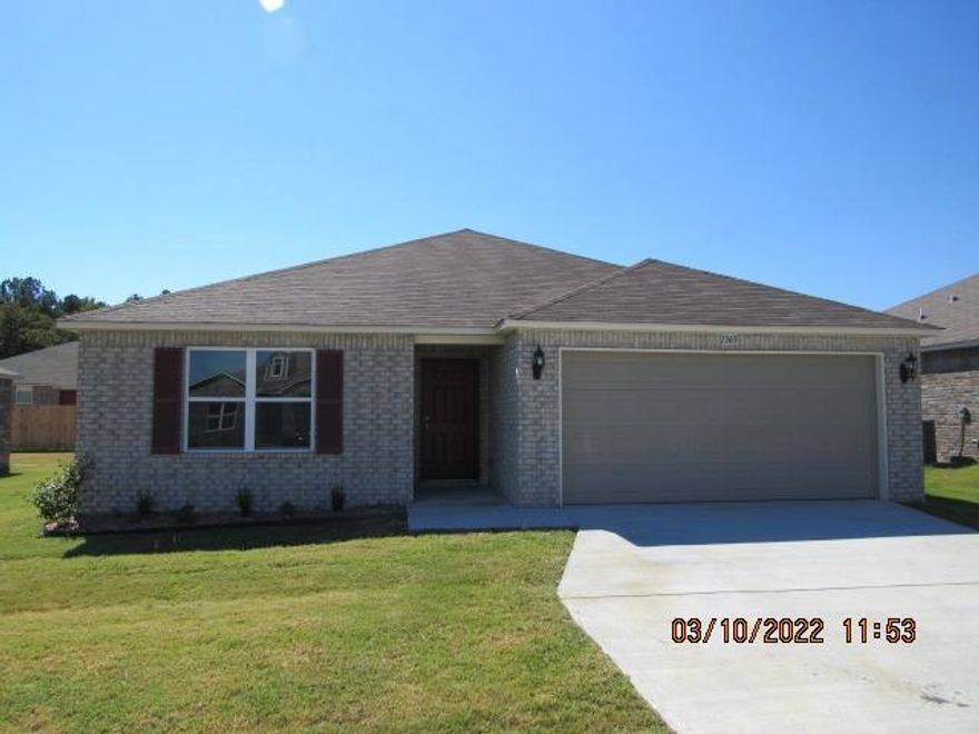 Brand New Construction! This wonderful 3 bedroom home offers a split bedroom plan, large family room off the open kitchen, stainless steel appliances, laundry room with separate pantry, all electric, and a great covered patio! Owner is in process of installing a stainless steel fridge, 2 inch blinds throughout and ceiling fans in all bedrooms & living room. No Pets!