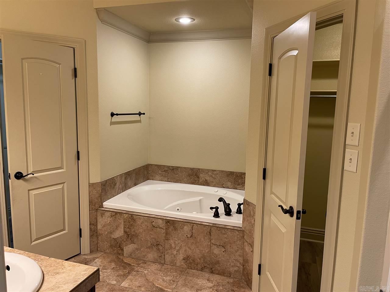 Sologne Forest - Residential Lease