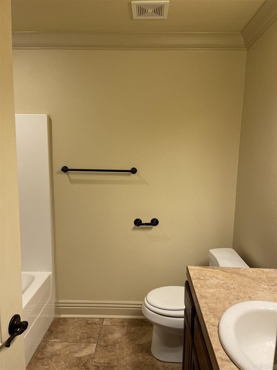 Sologne Forest - Residential Lease