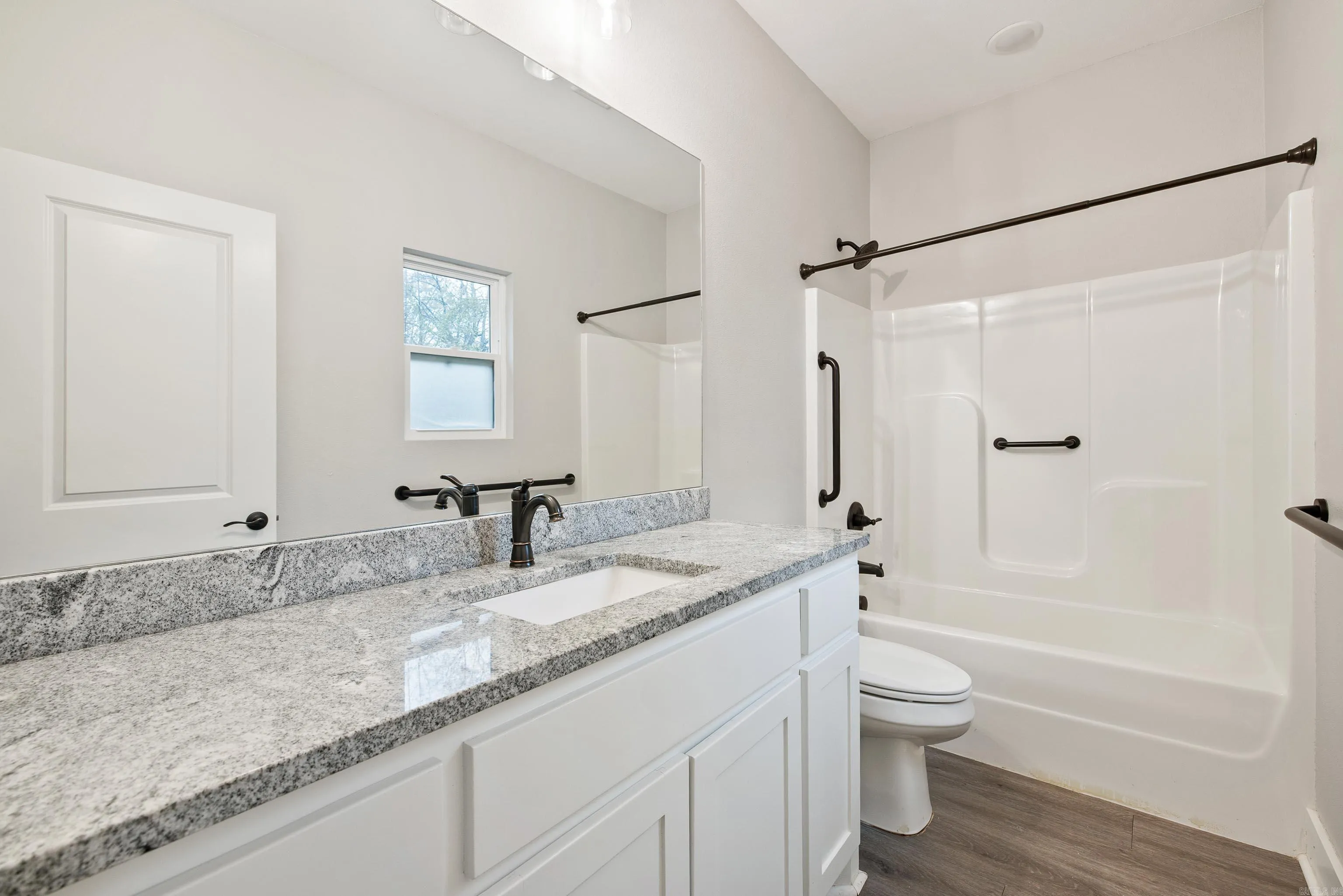 Benton, Arkansas 72015, United States, 3 Bedrooms Bedrooms, ,2 BathroomsBathrooms,Residential,Active,251787