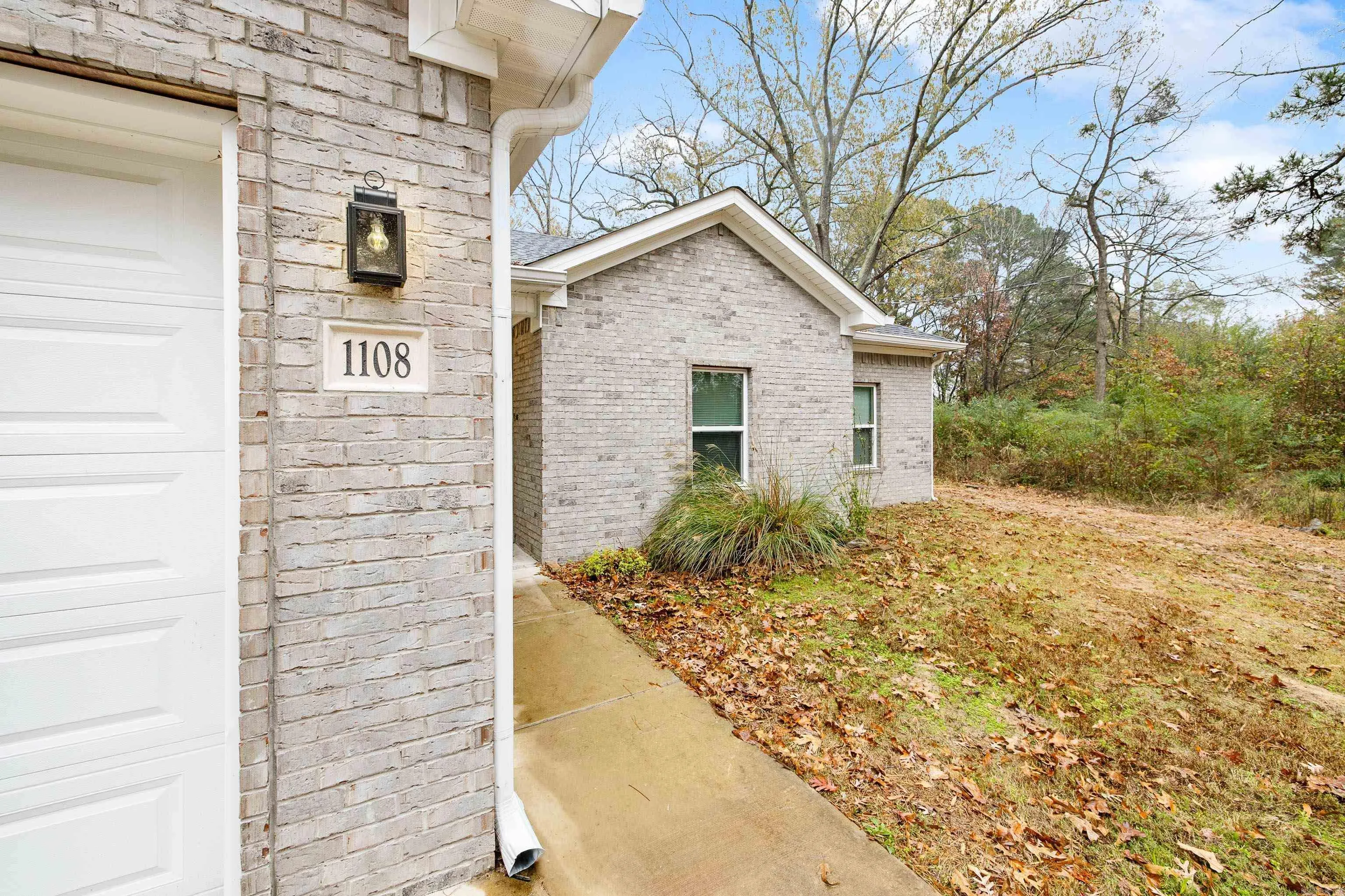 Benton, Arkansas 72015, United States, 3 Bedrooms Bedrooms, ,2 BathroomsBathrooms,Residential,Active,251787