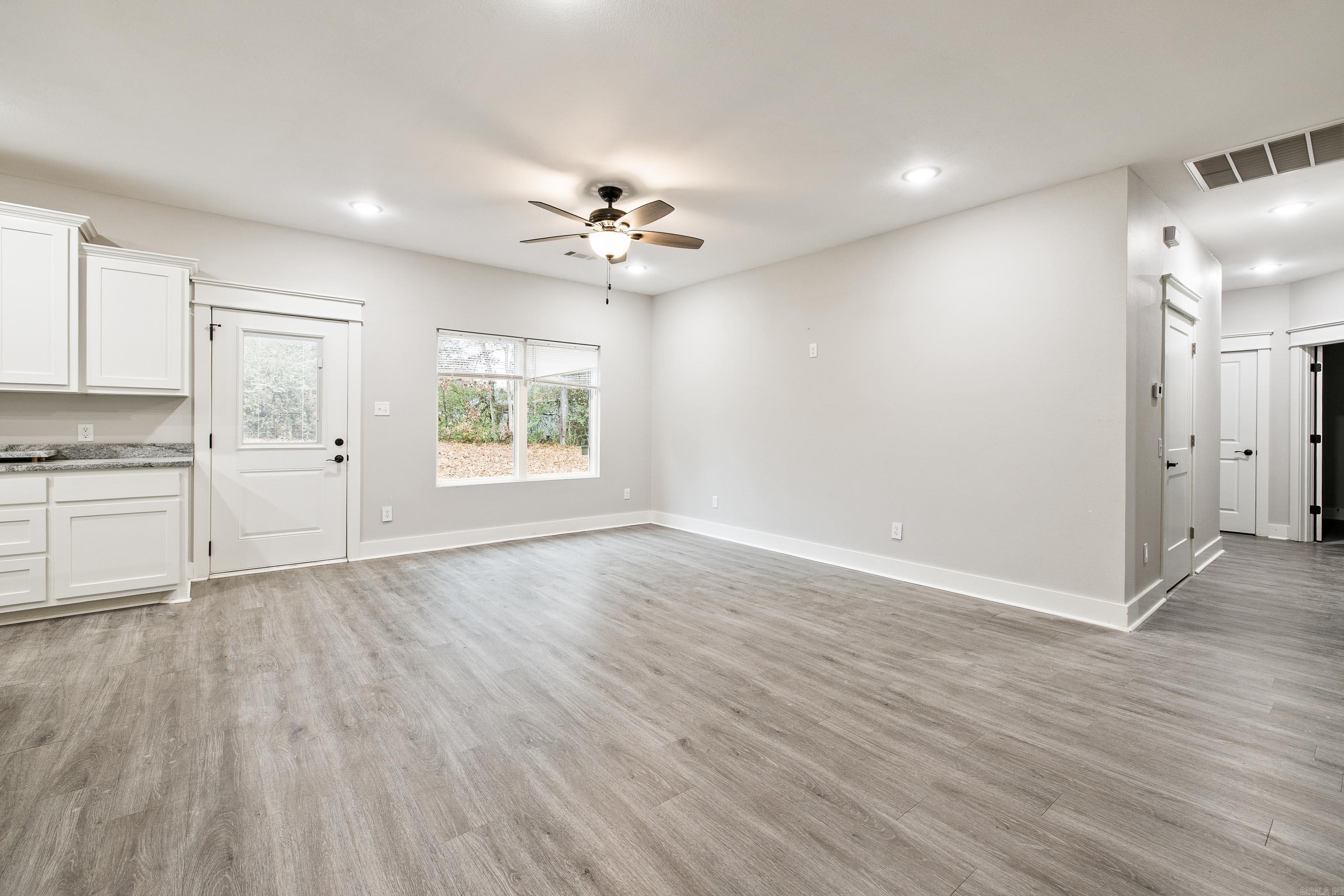 MACK THOMAS - Residential