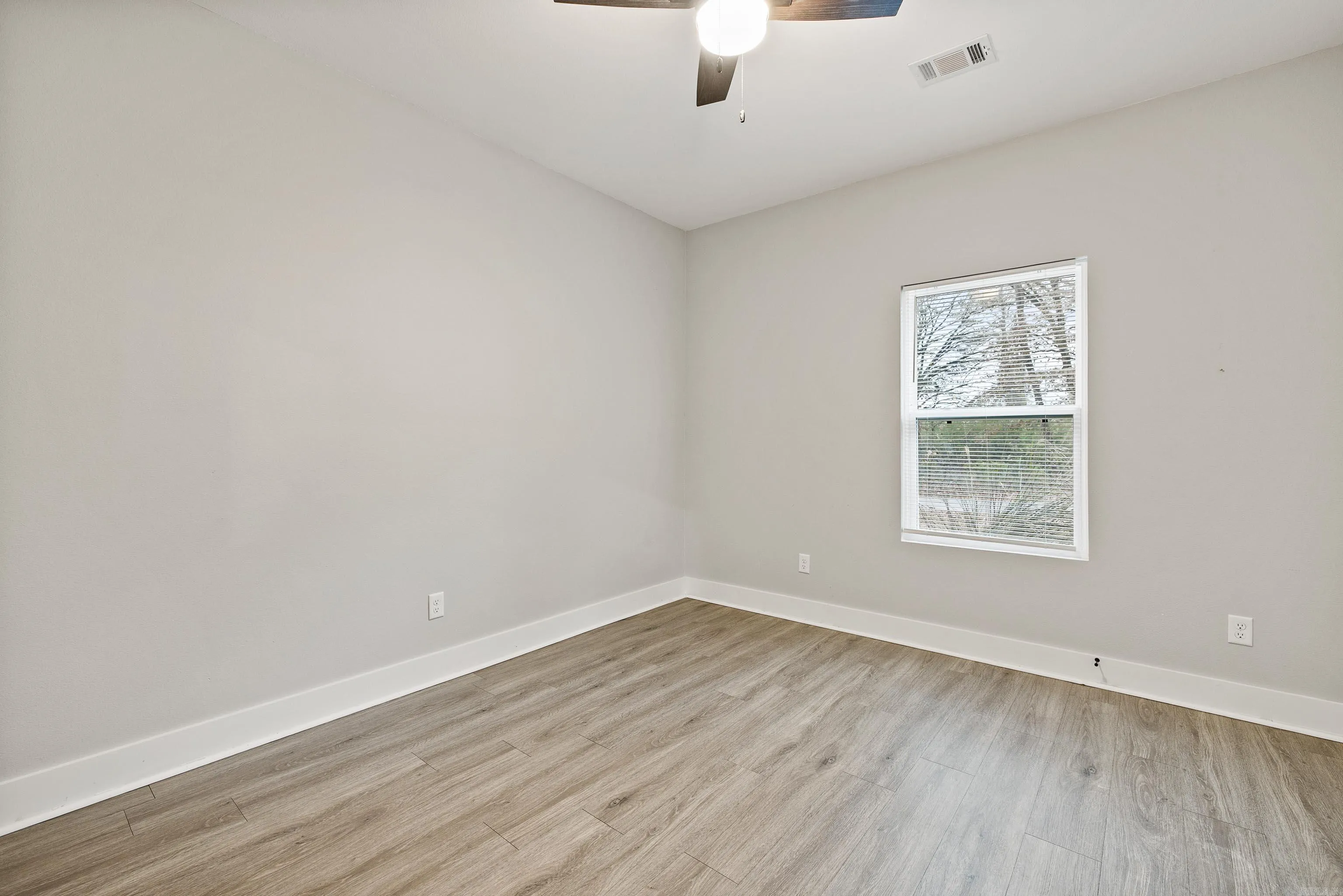 Benton, Arkansas 72015, United States, 3 Bedrooms Bedrooms, ,2 BathroomsBathrooms,Residential,Active,251787