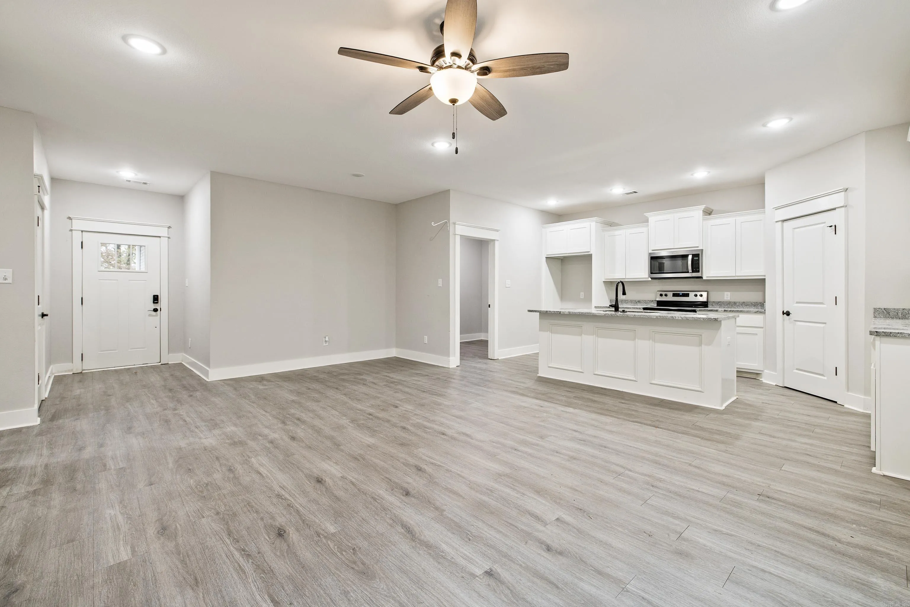 Benton, Arkansas 72015, United States, 3 Bedrooms Bedrooms, ,2 BathroomsBathrooms,Residential,Active,251787