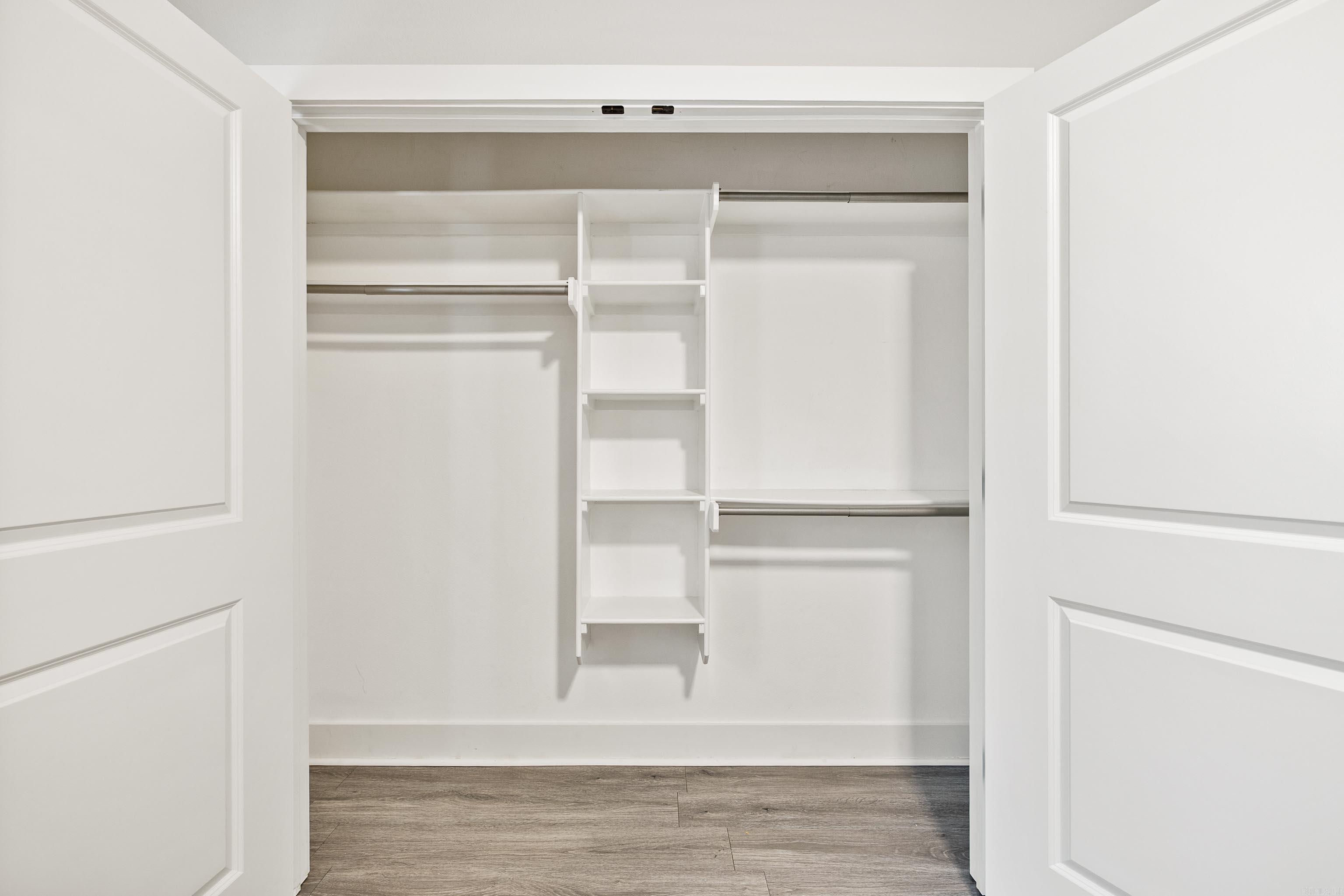 MACK THOMAS - Residential