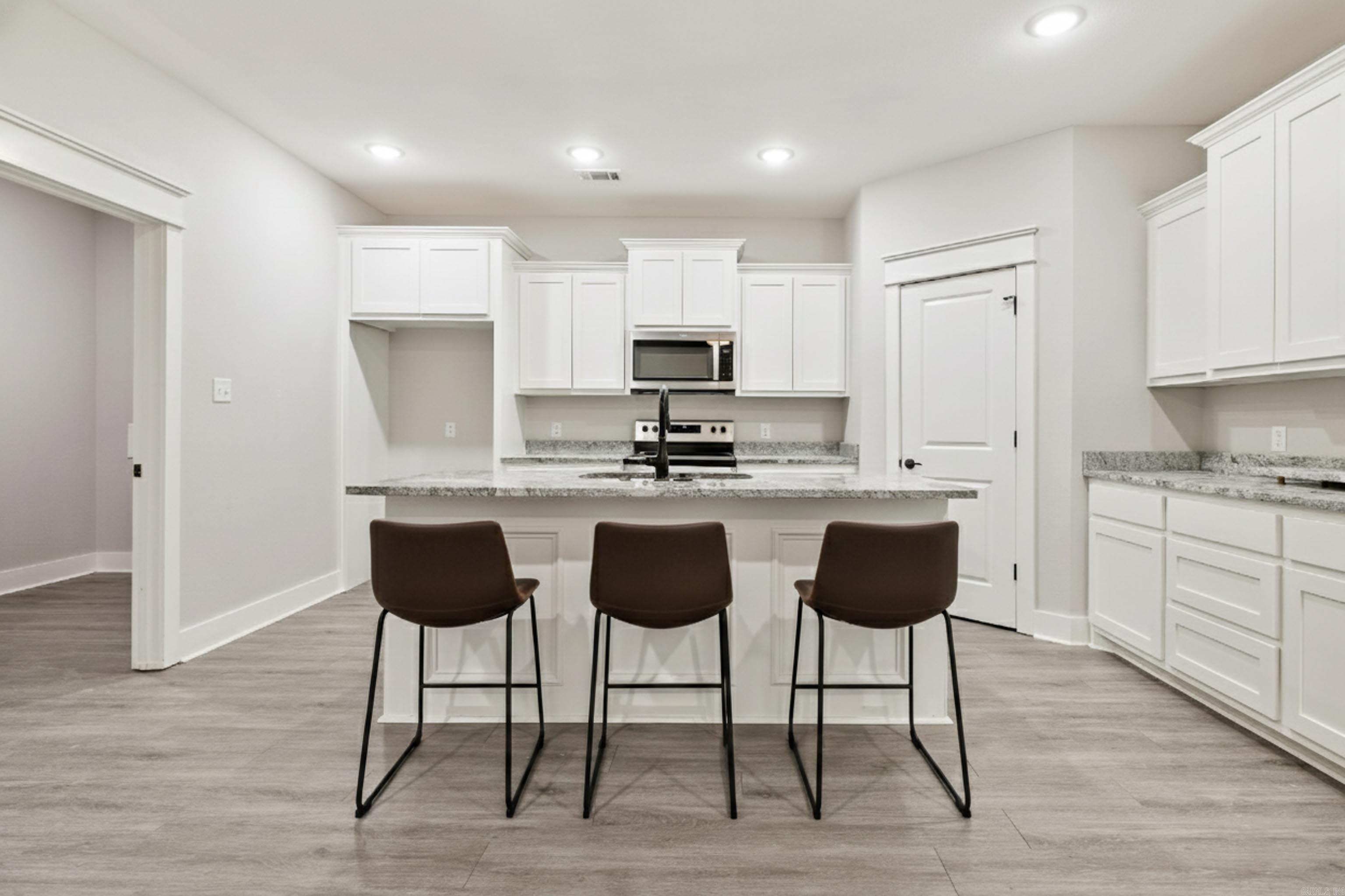 MACK THOMAS - Residential