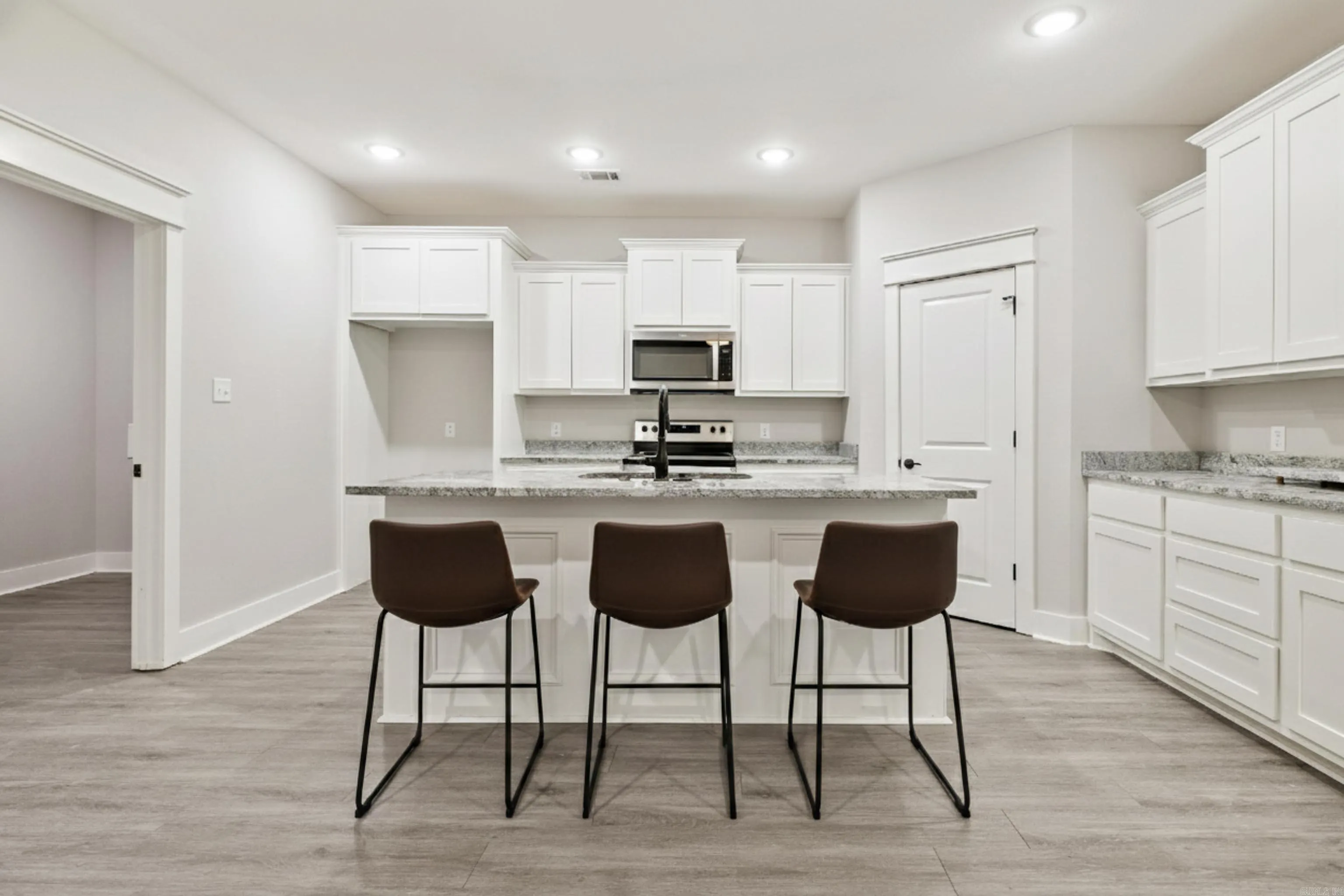 Benton, Arkansas 72015, United States, 3 Bedrooms Bedrooms, ,2 BathroomsBathrooms,Residential,Active,251787