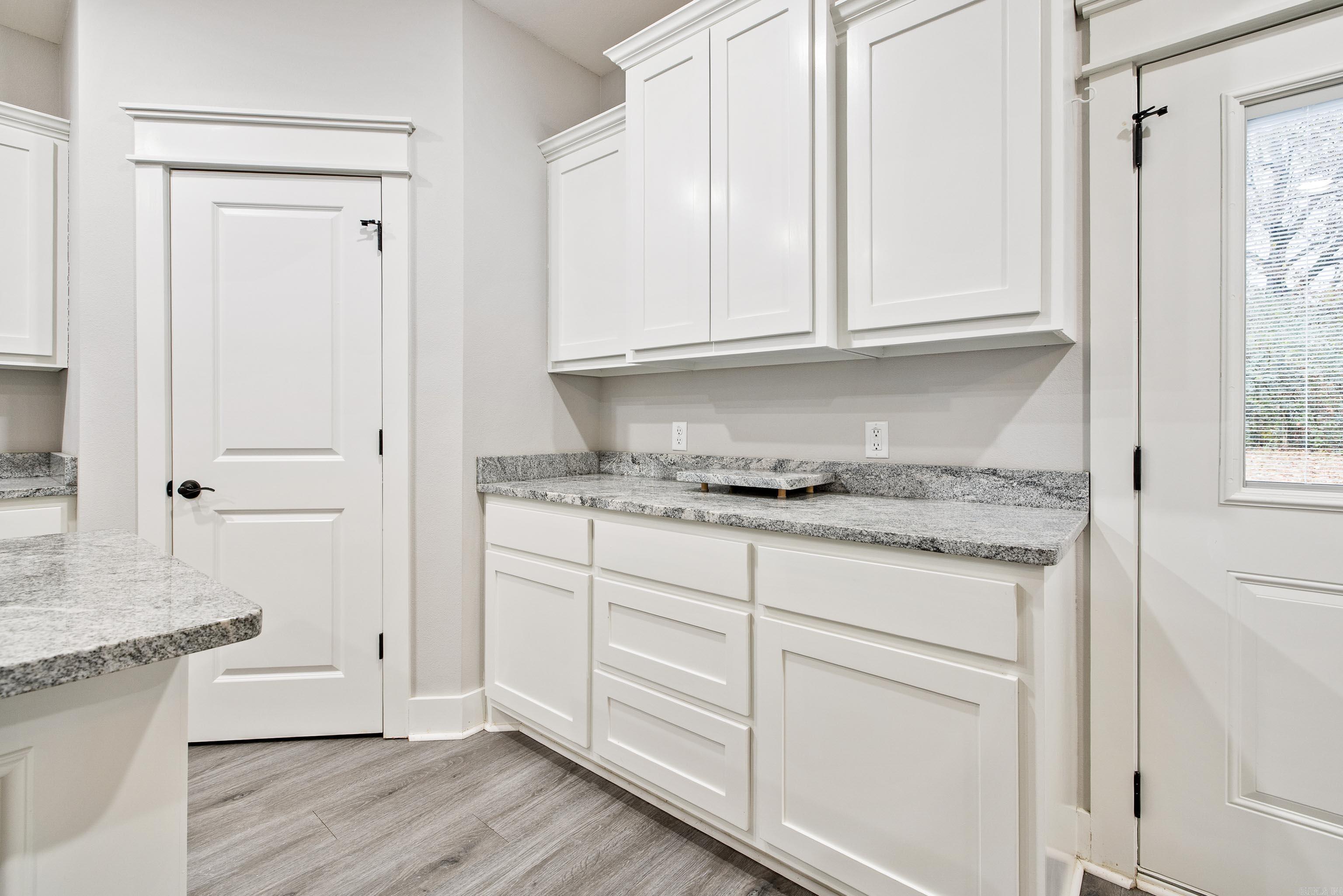 MACK THOMAS - Residential