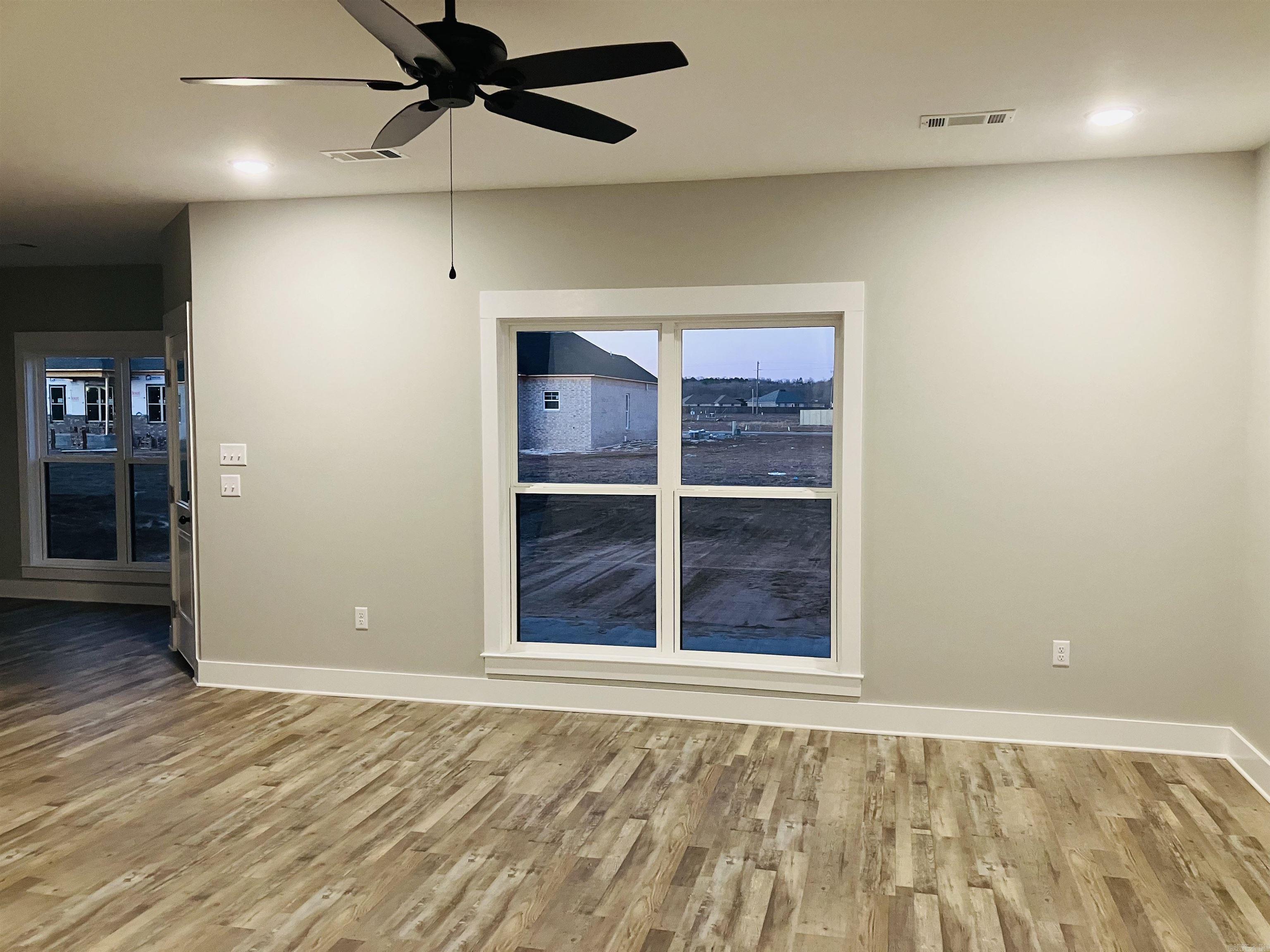 EAST MEADOW - Residential