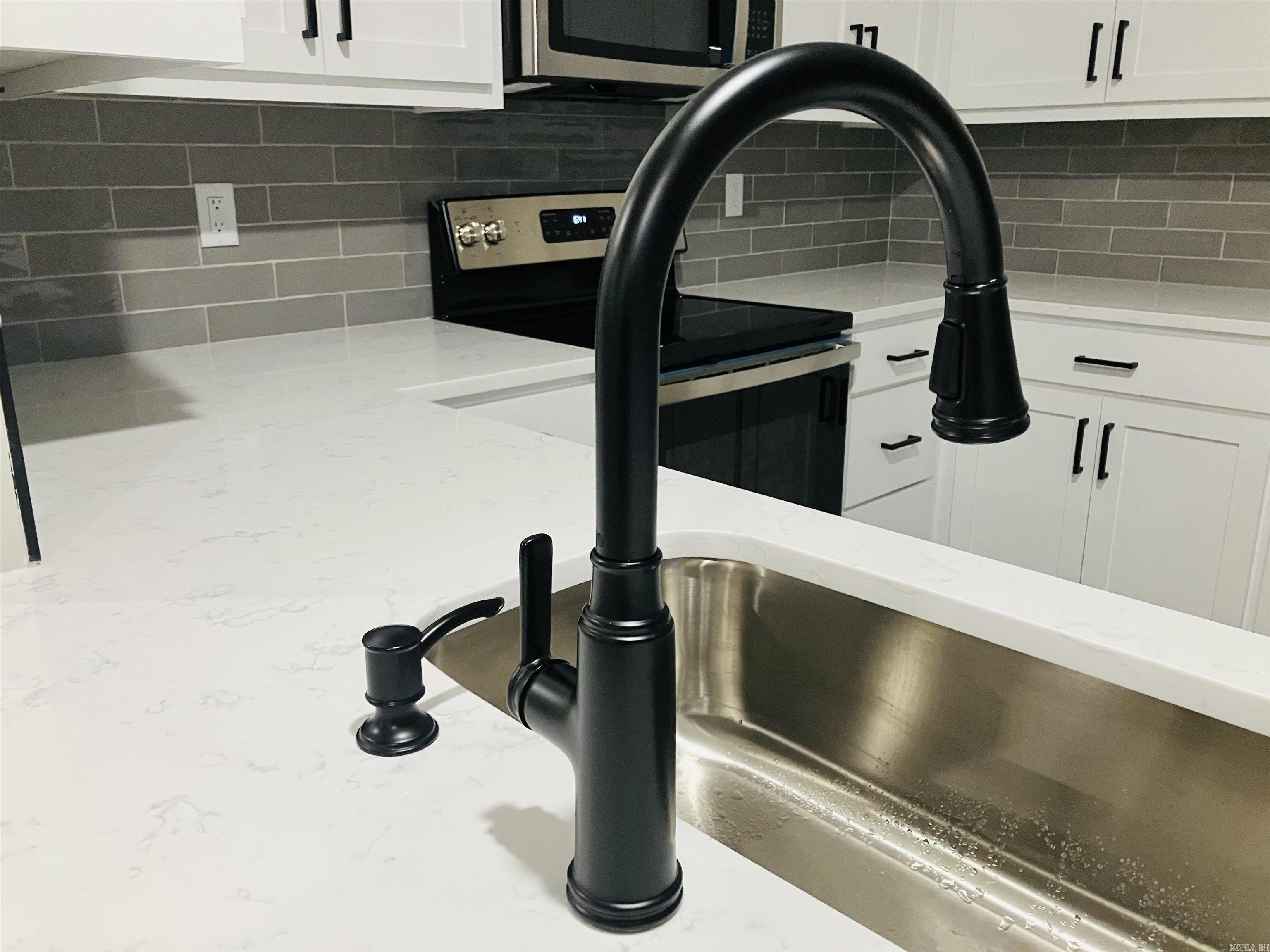 EAST MEADOW - Residential