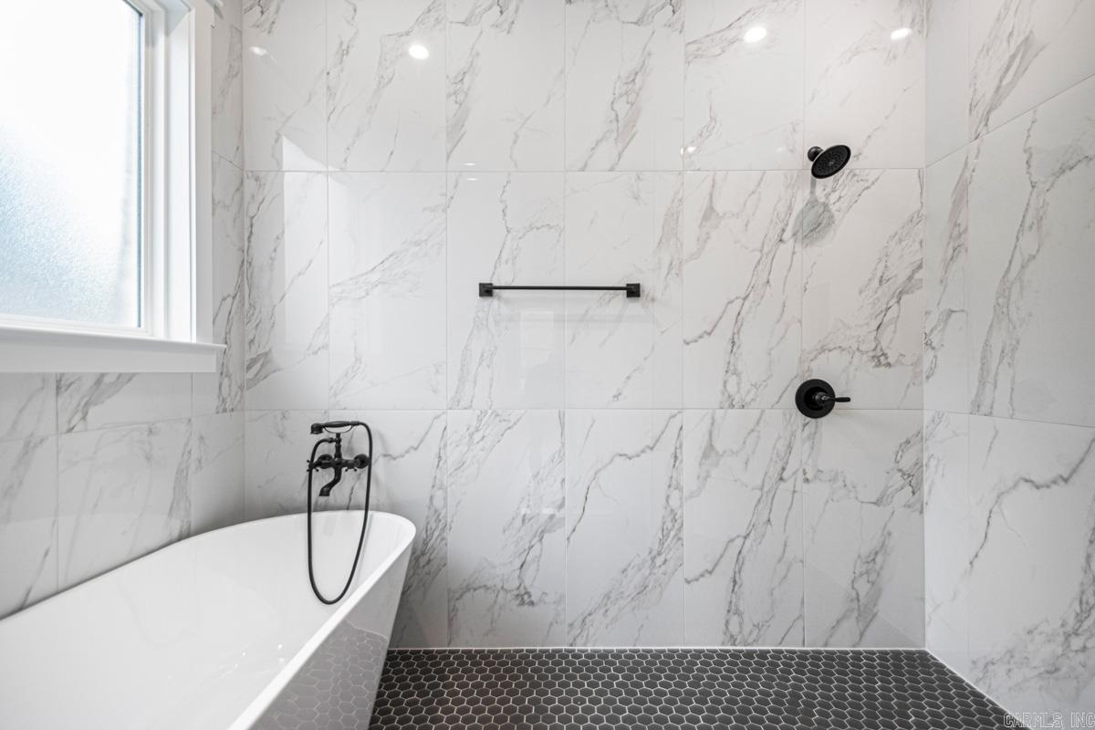 MILLERS GLENN - Residential