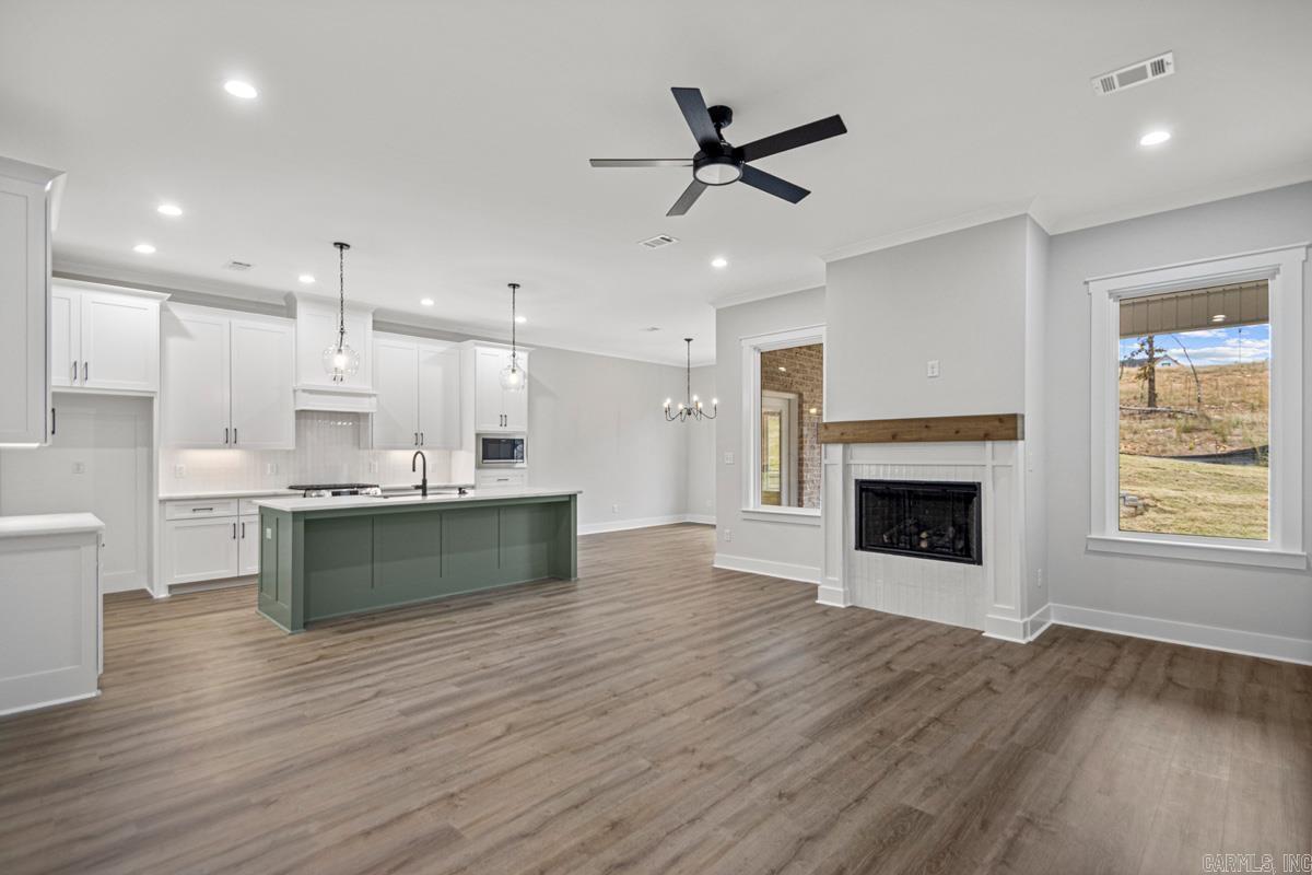 MILLERS GLENN - Residential