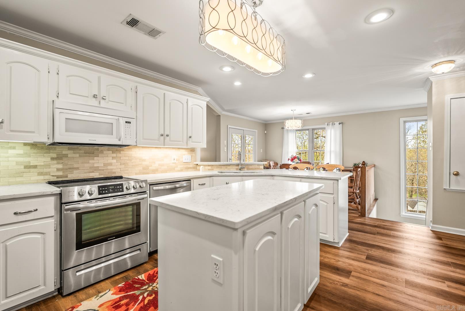 RIVERLAND HEIGHTS - Residential