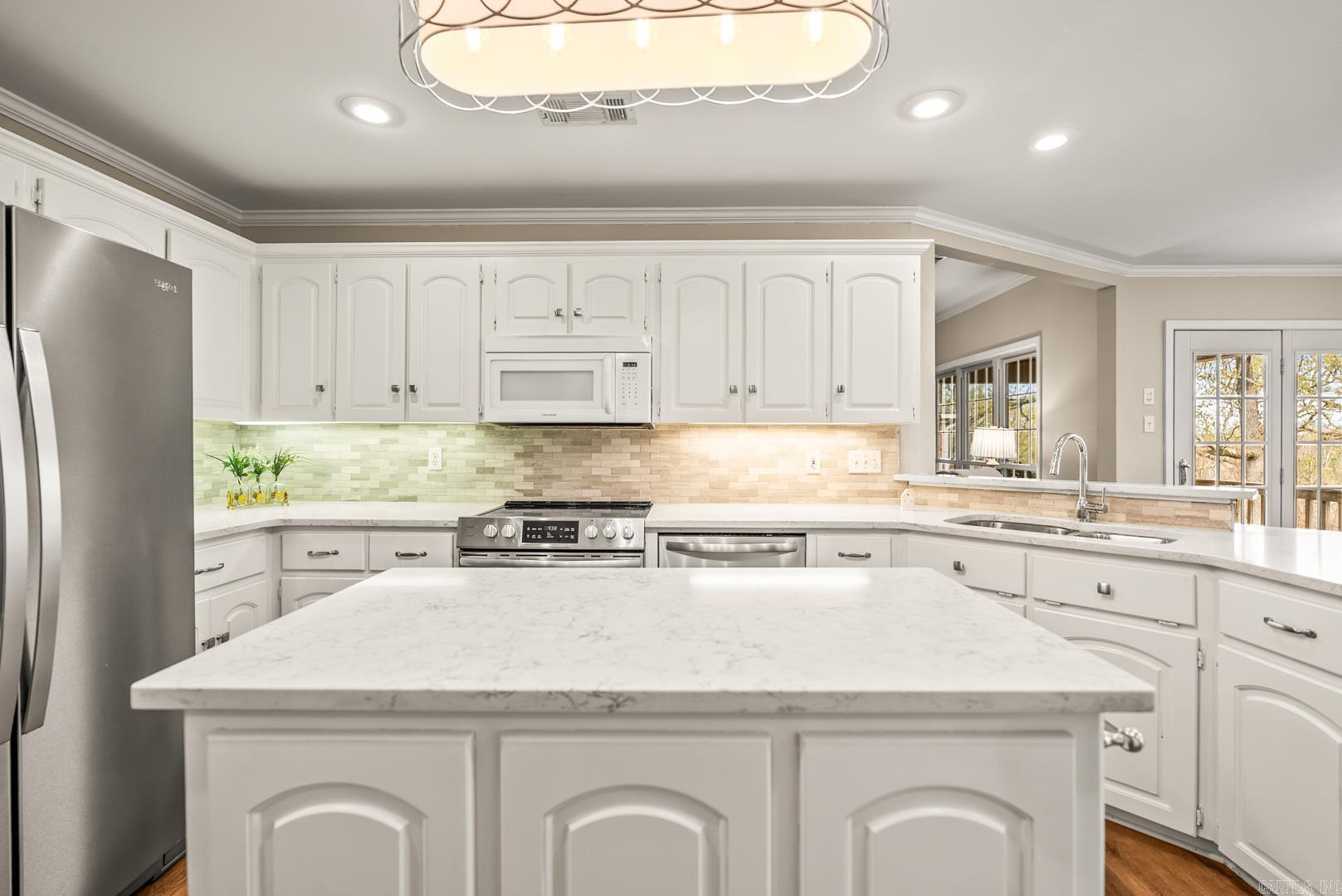 RIVERLAND HEIGHTS - Residential