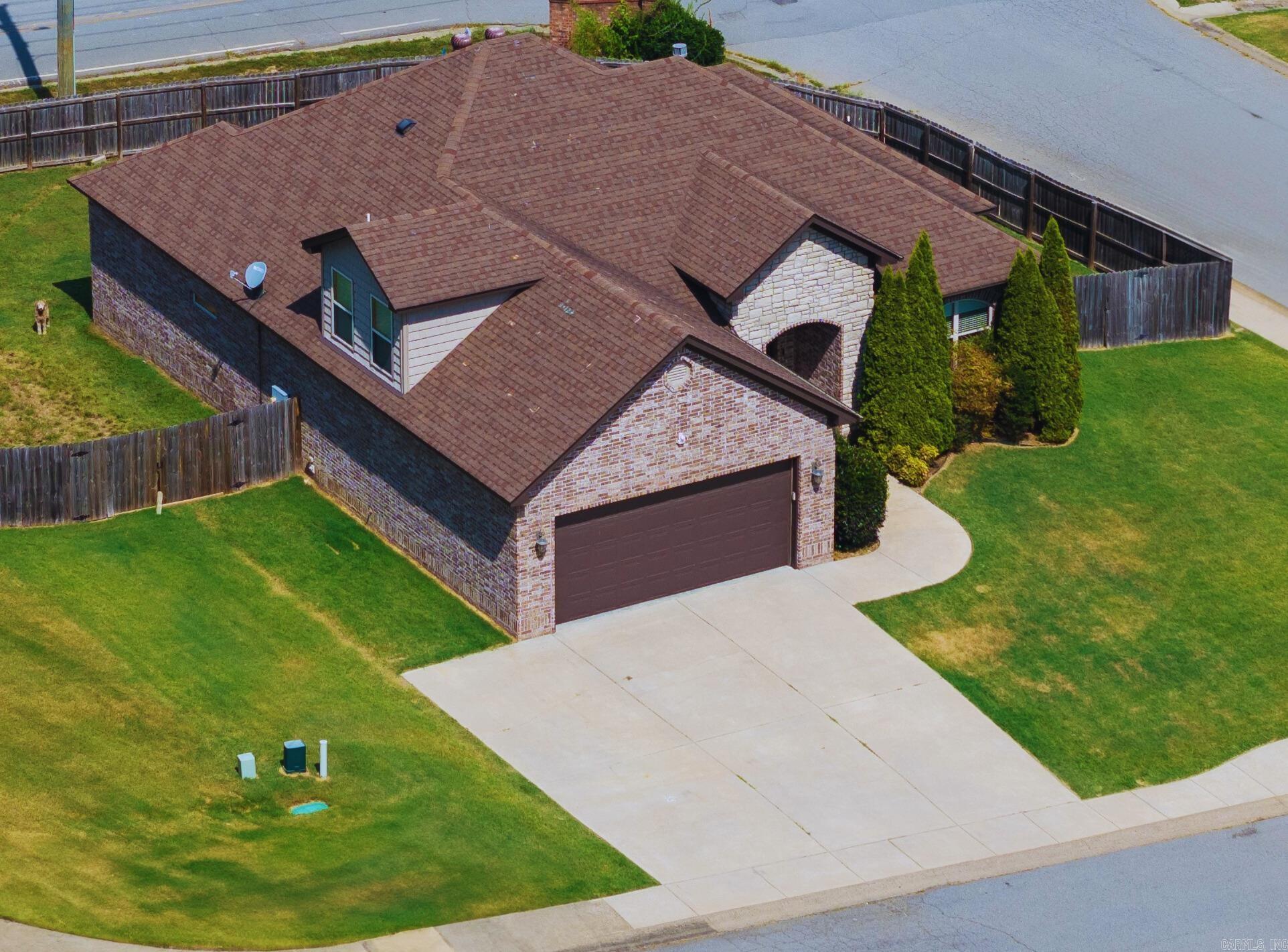 MAGNOLIA VILLAGE - Residential