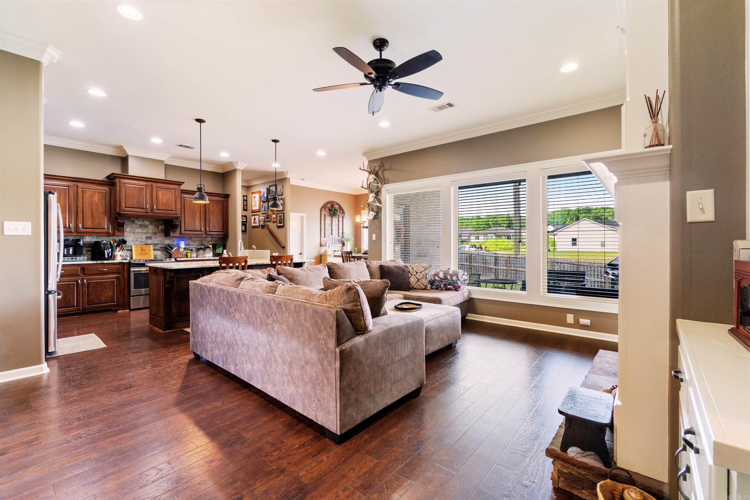 MAGNOLIA VILLAGE - Residential