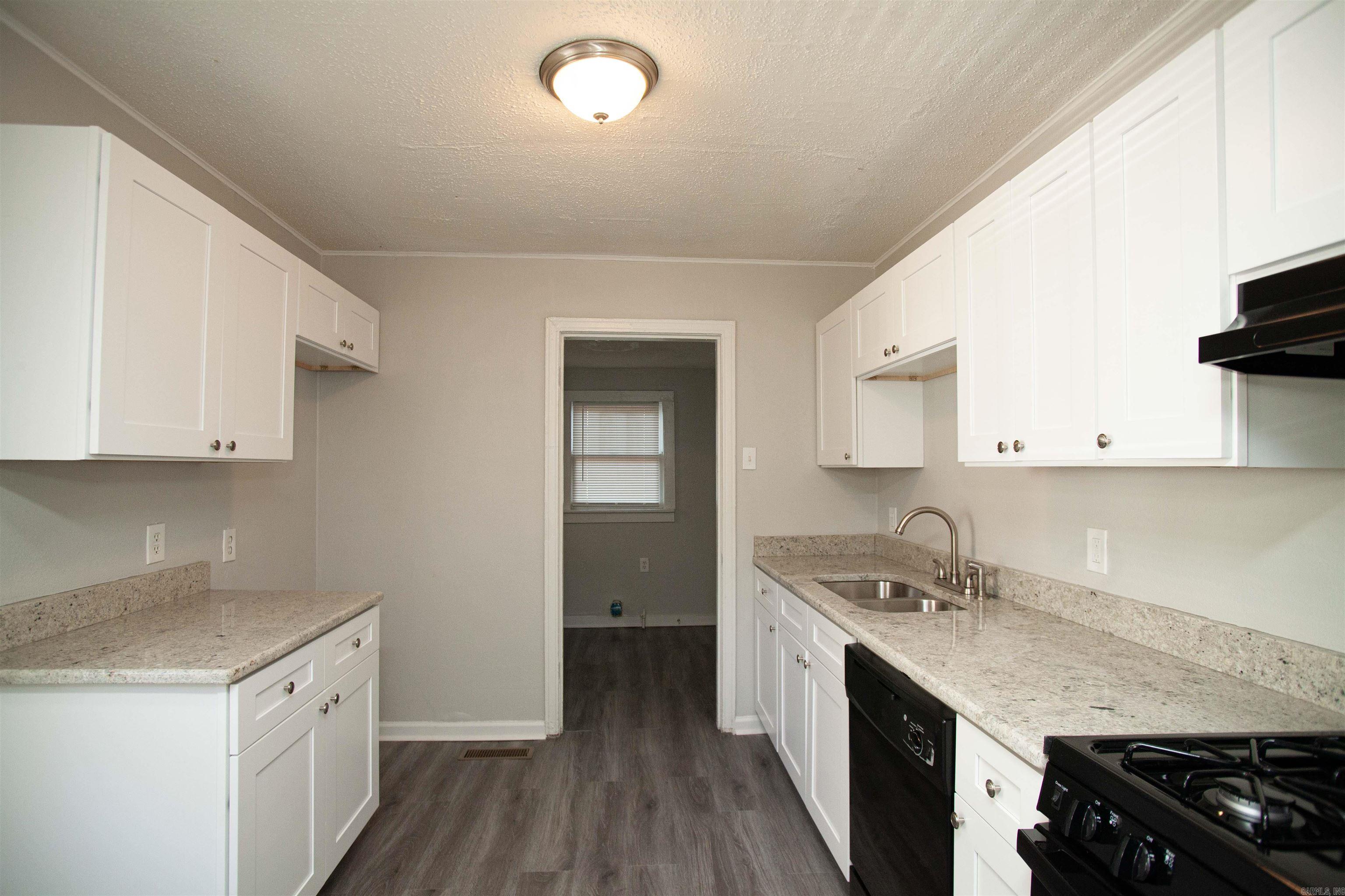 Bushmeyers Annex #1 - Residential Lease