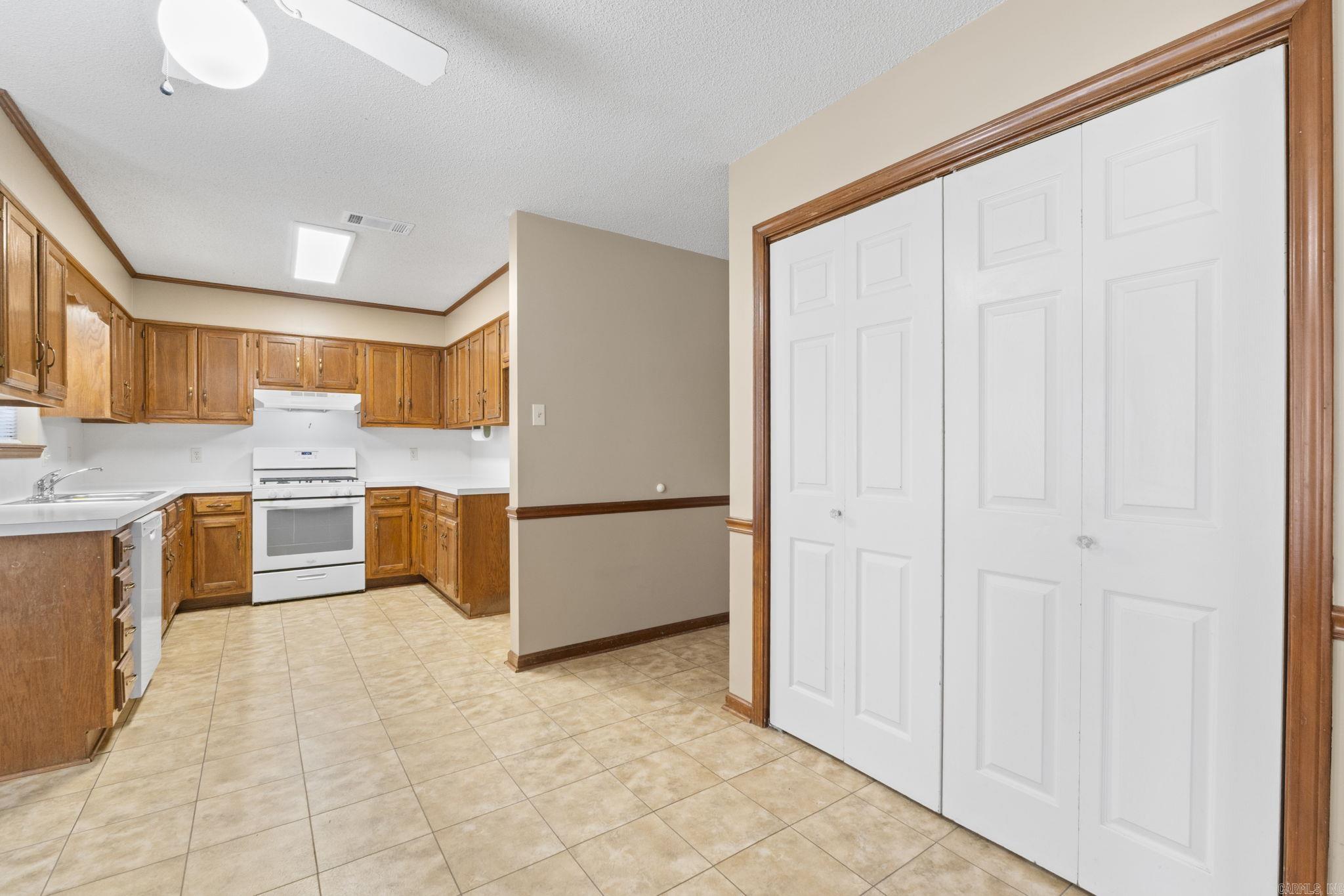 DEEREWOOD - Residential