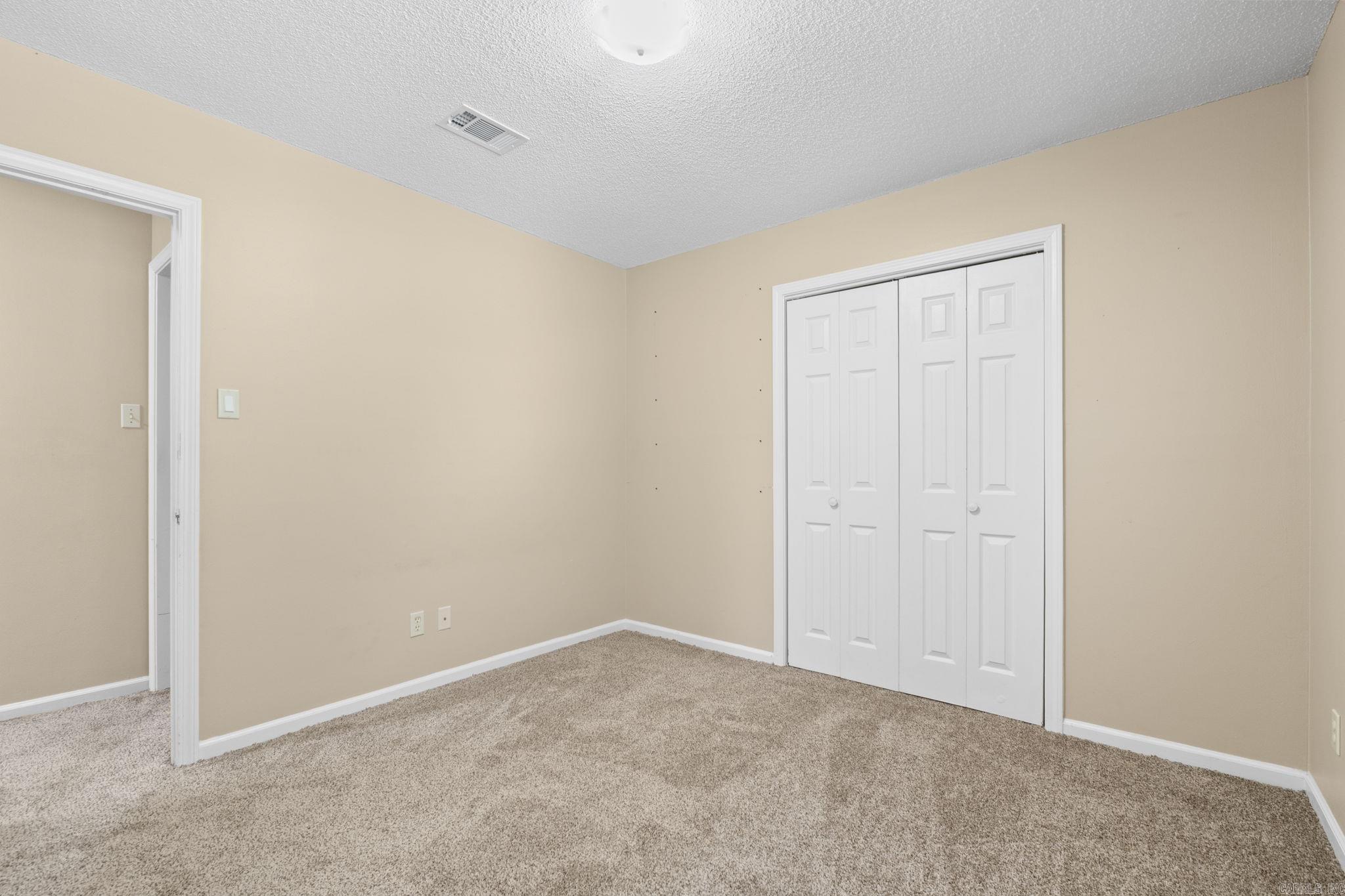 DEEREWOOD - Residential