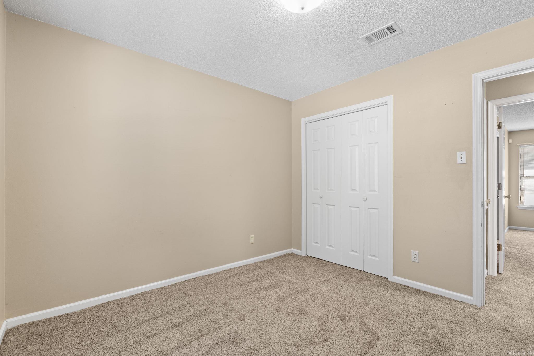 DEEREWOOD - Residential