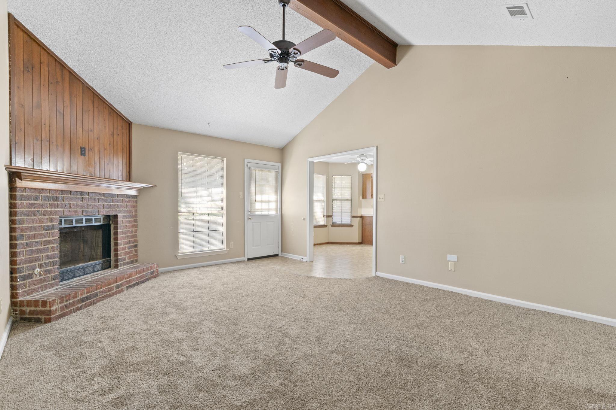 DEEREWOOD - Residential