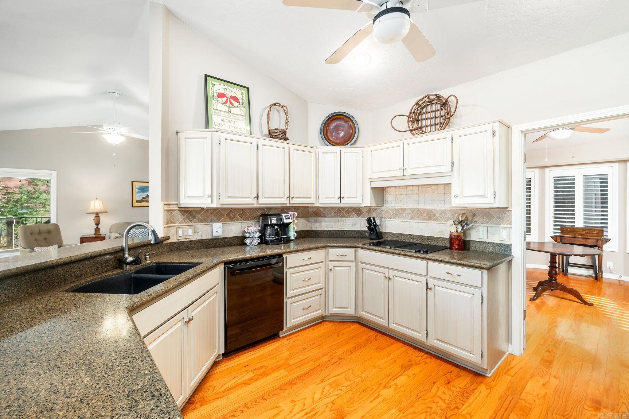 Serenidad - Residential