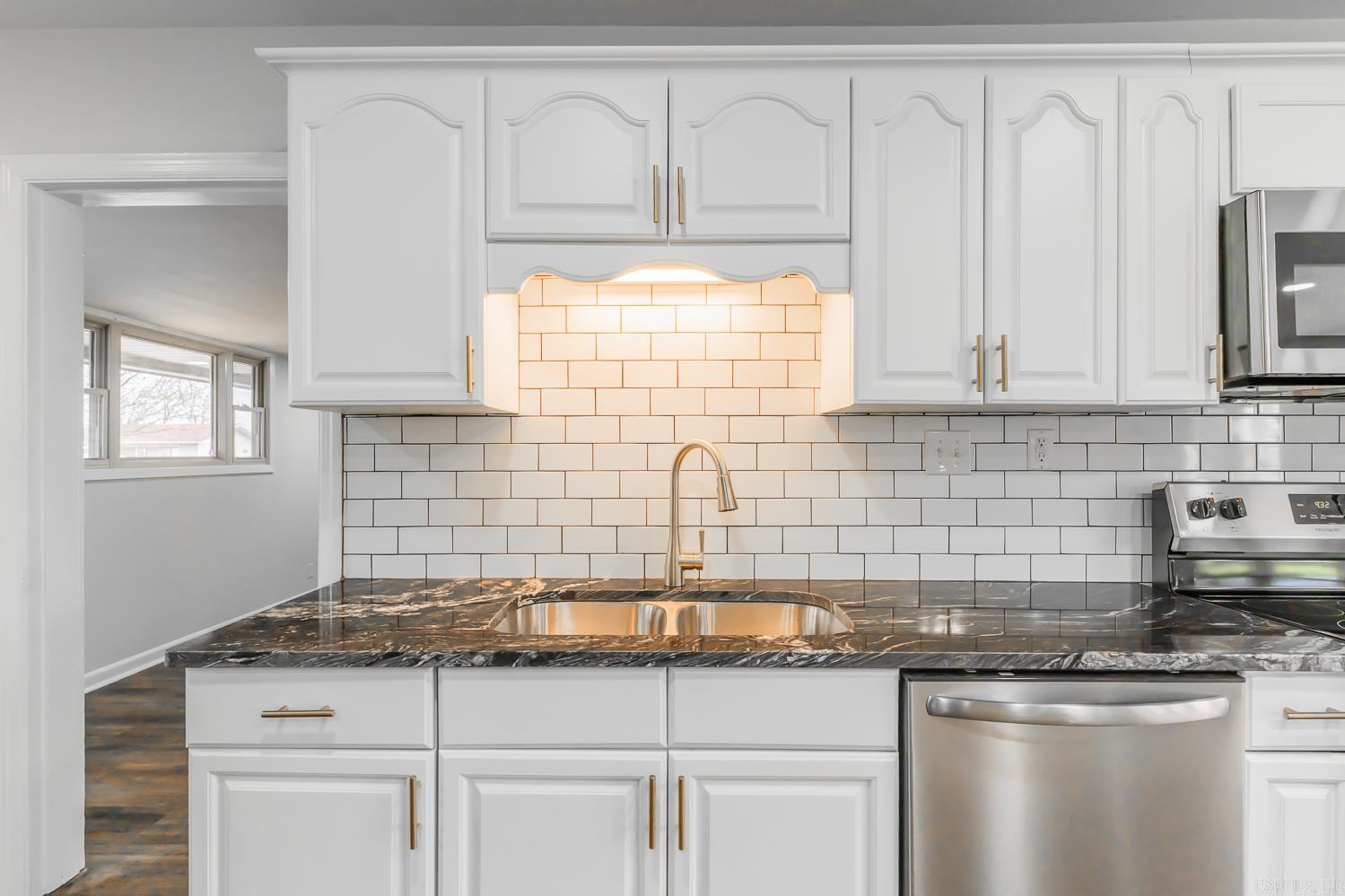 R L DAVIS - Residential