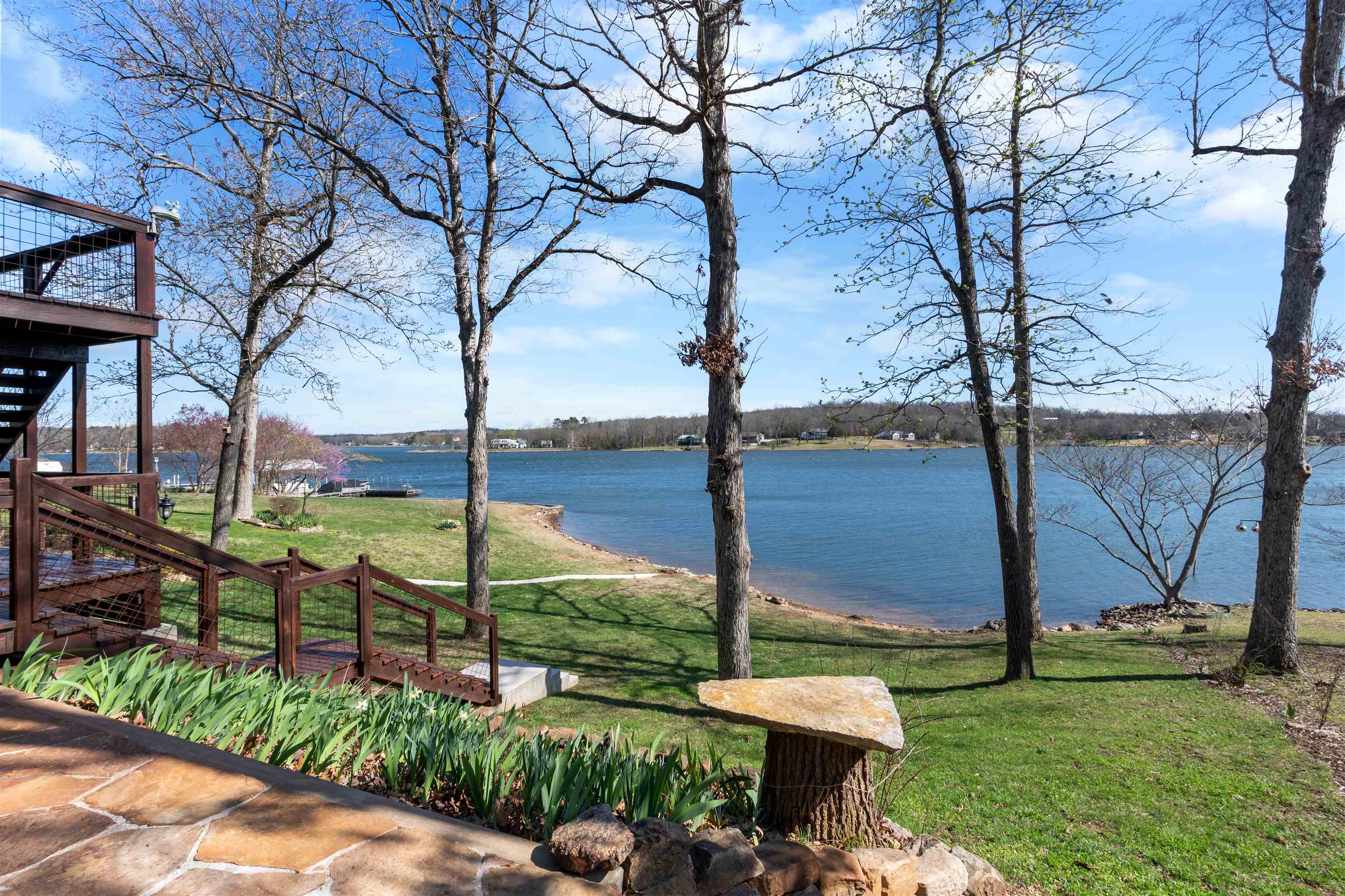 CROWN VIEW - Residential