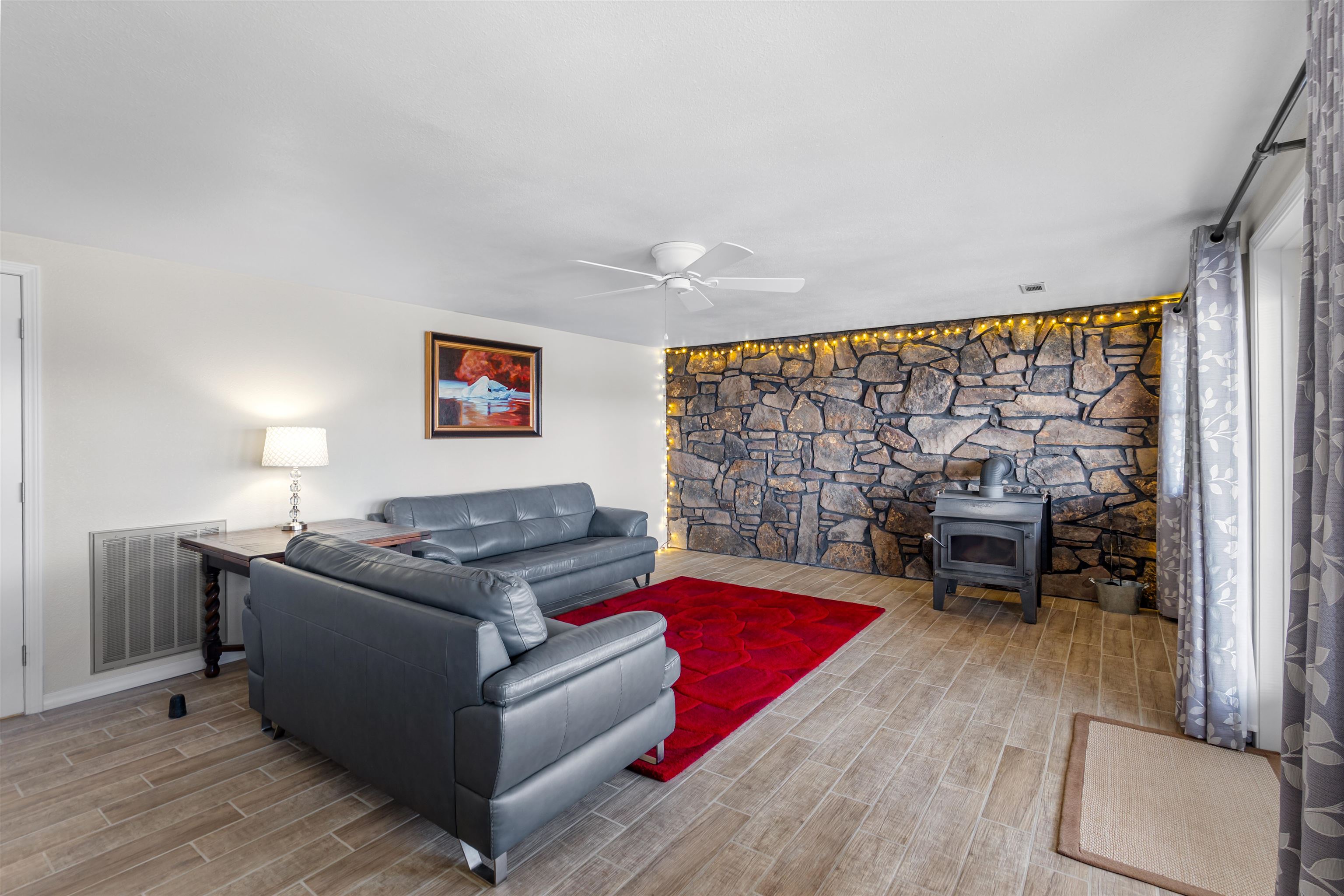 CROWN VIEW - Residential