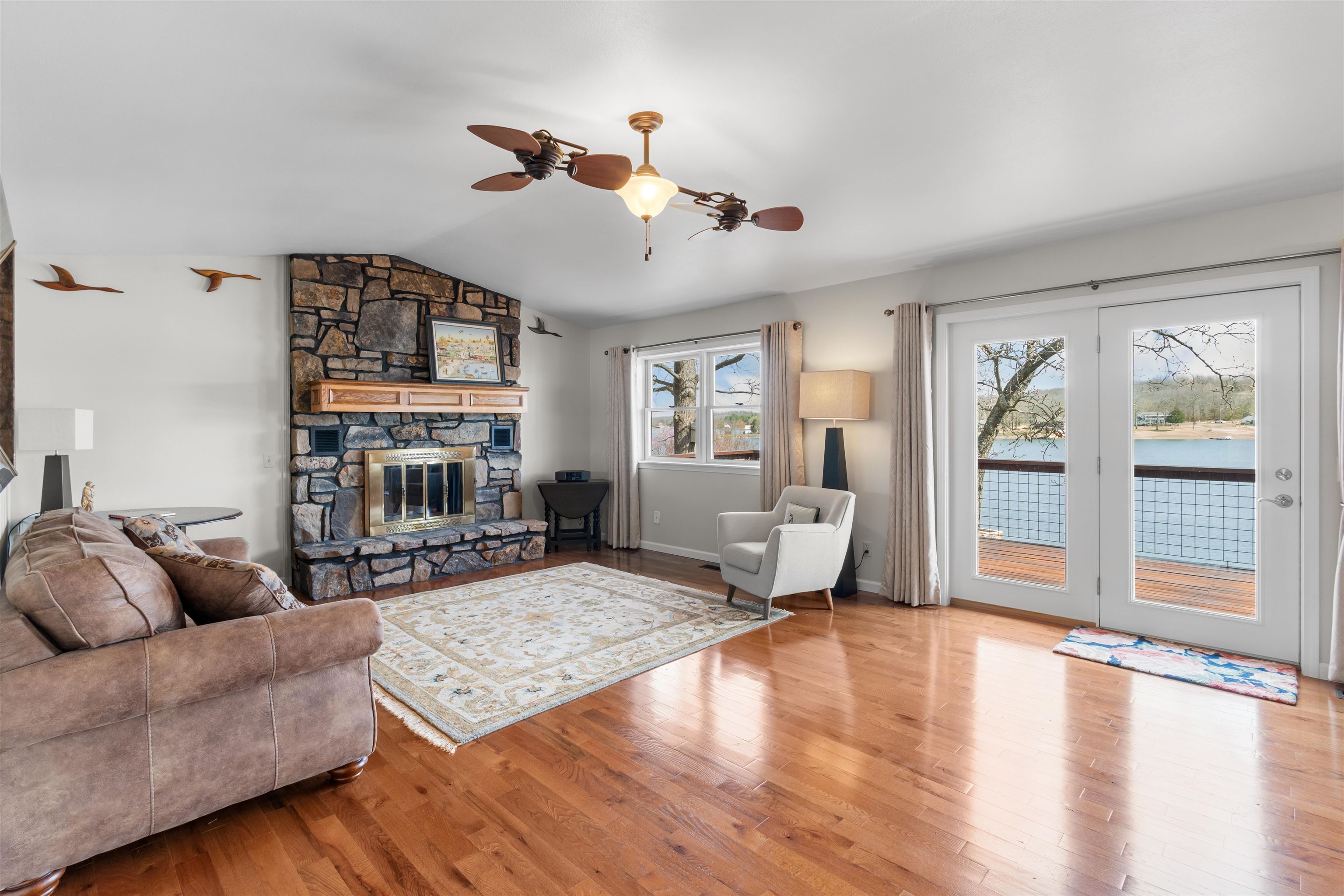 CROWN VIEW - Residential