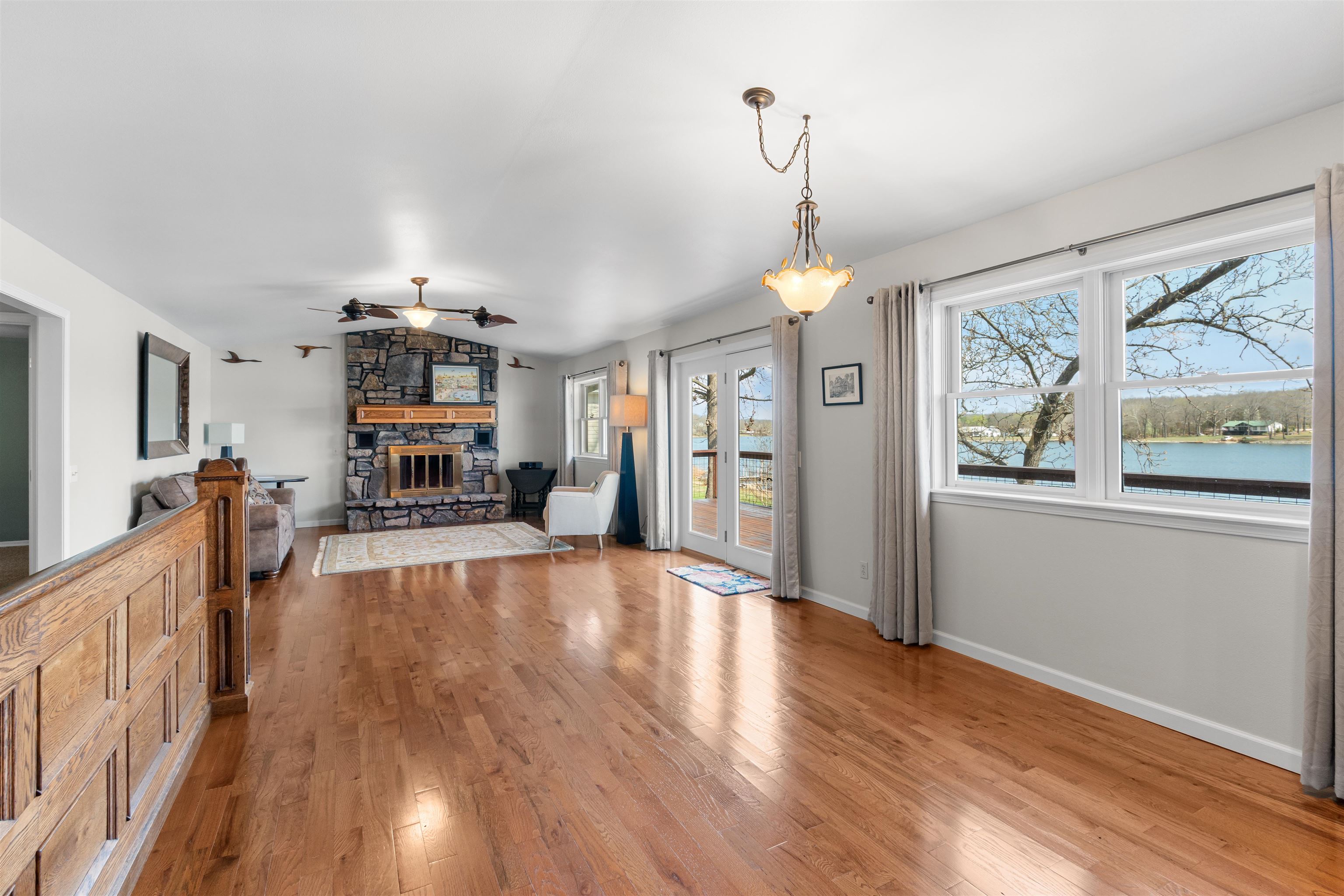 CROWN VIEW - Residential