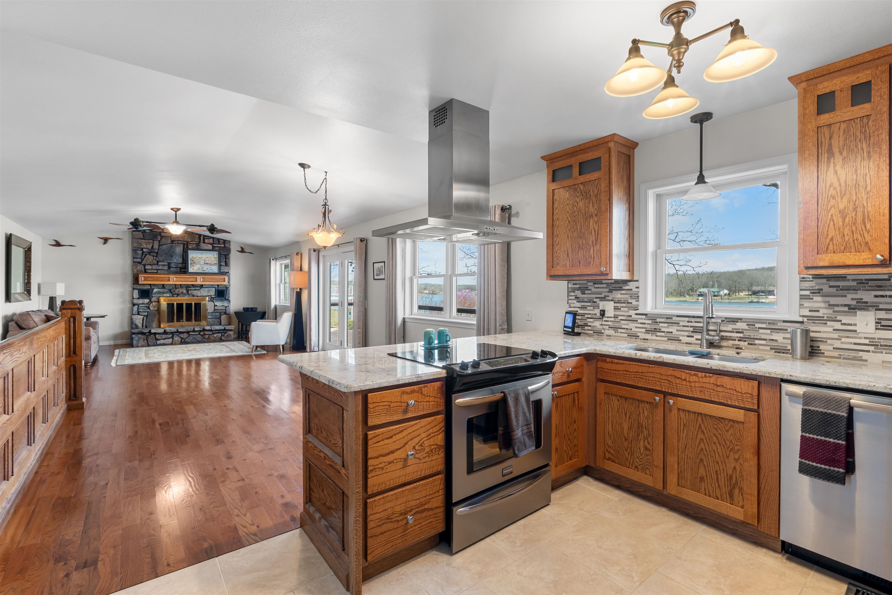 CROWN VIEW - Residential