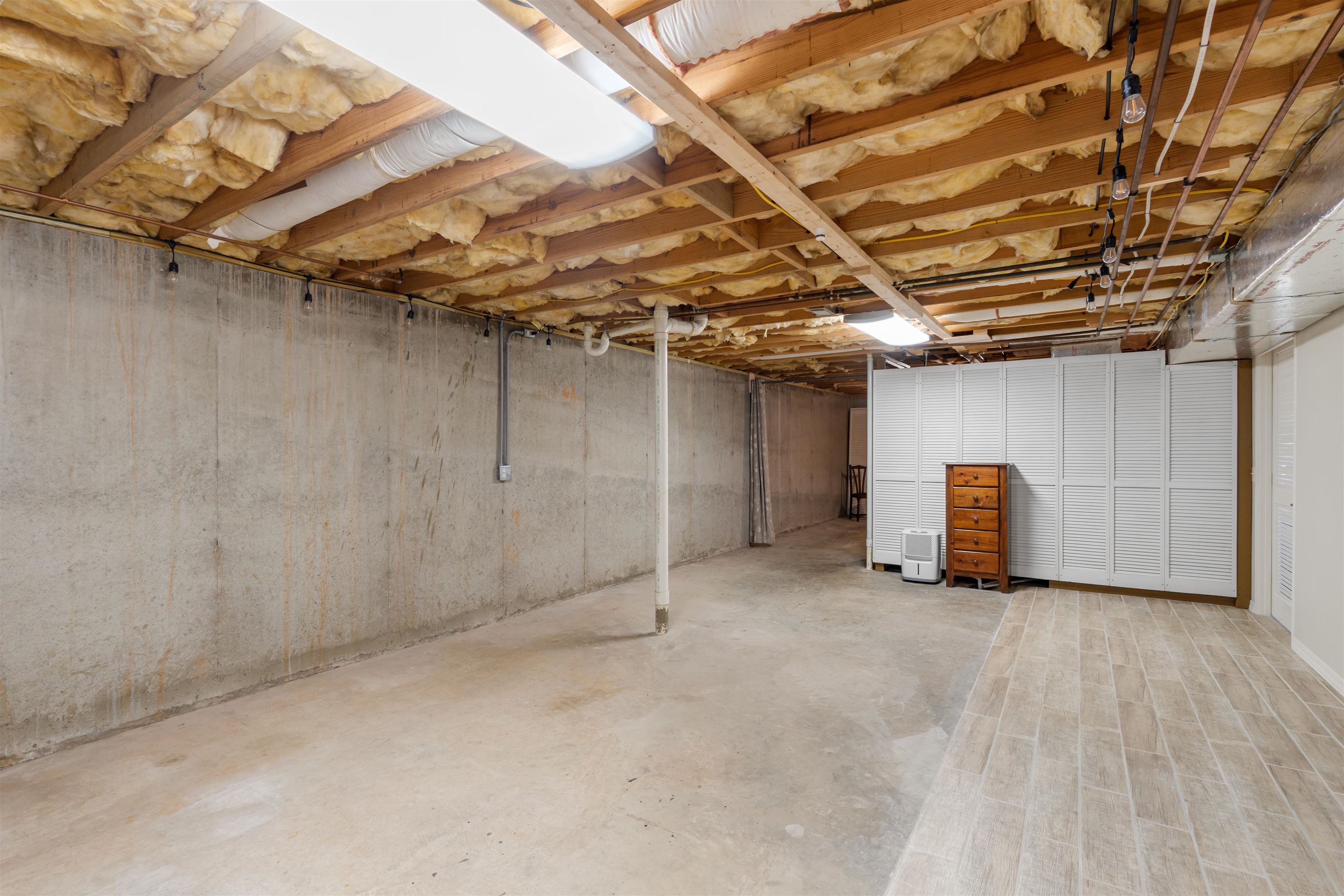 CROWN VIEW - Residential