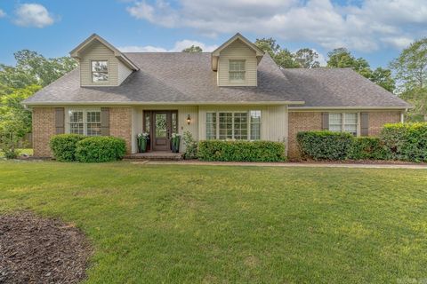 Photo of 2506 Nix Lake Dr Dr, Jonesboro, AR 72404 (MLS # 26016997)