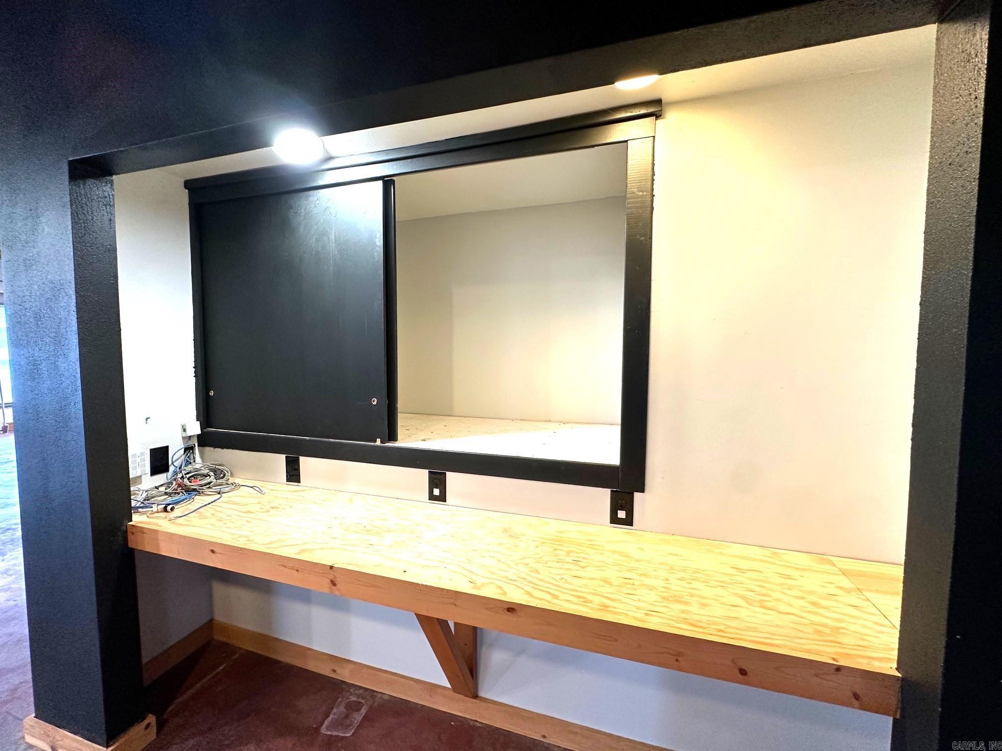 Allens - Commercial Sale