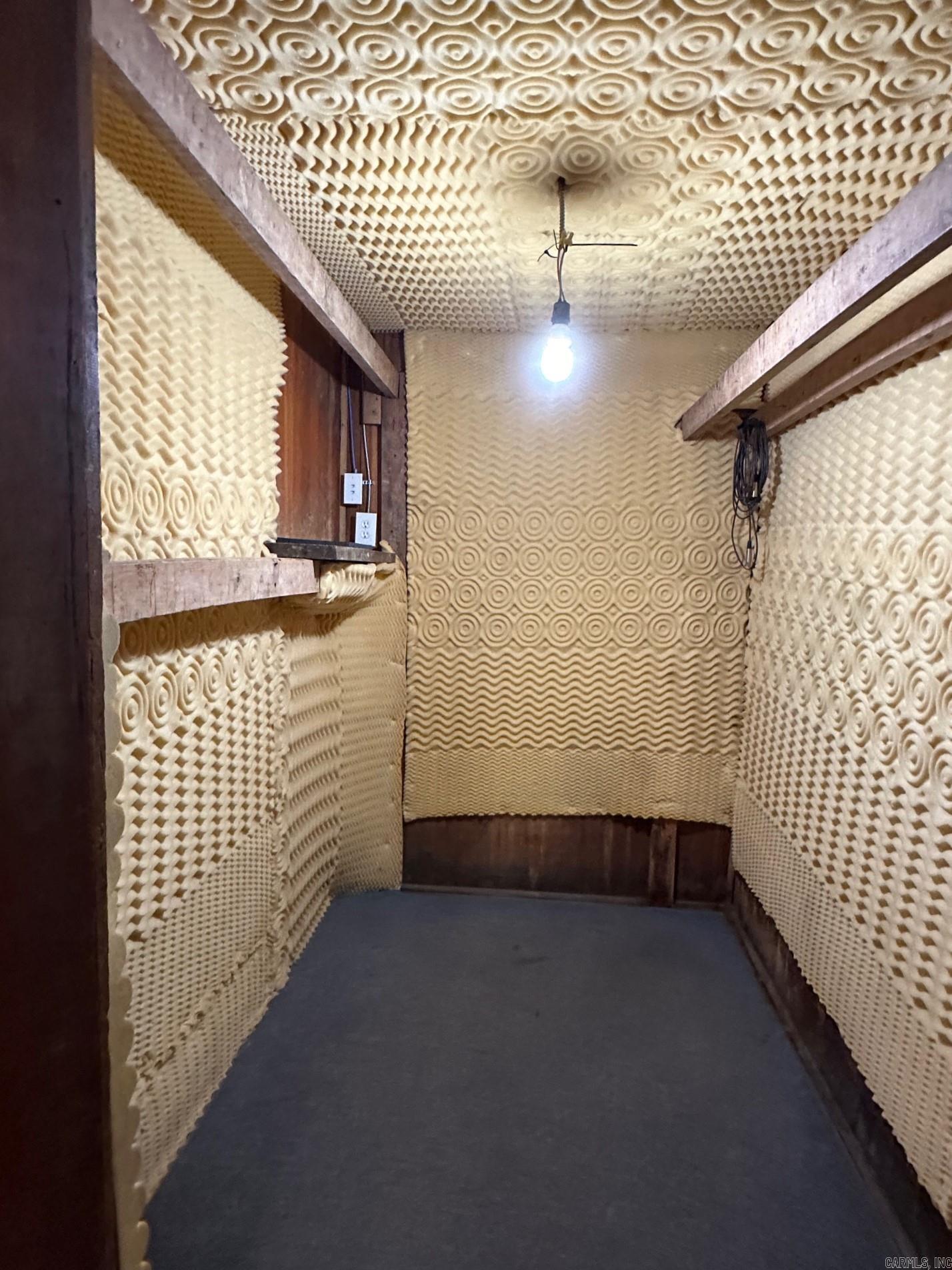 Allens - Commercial Sale