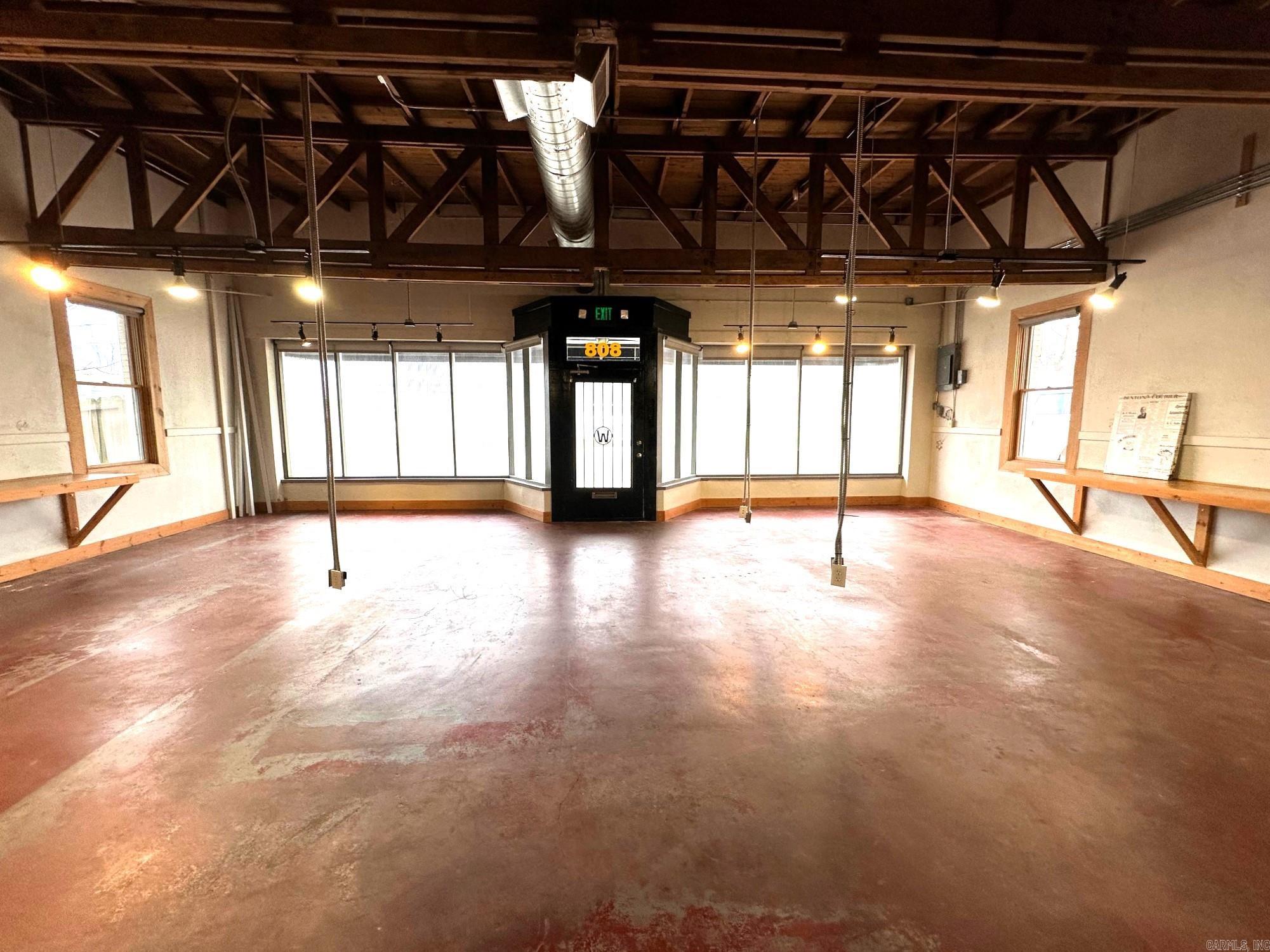 Allens - Commercial Sale