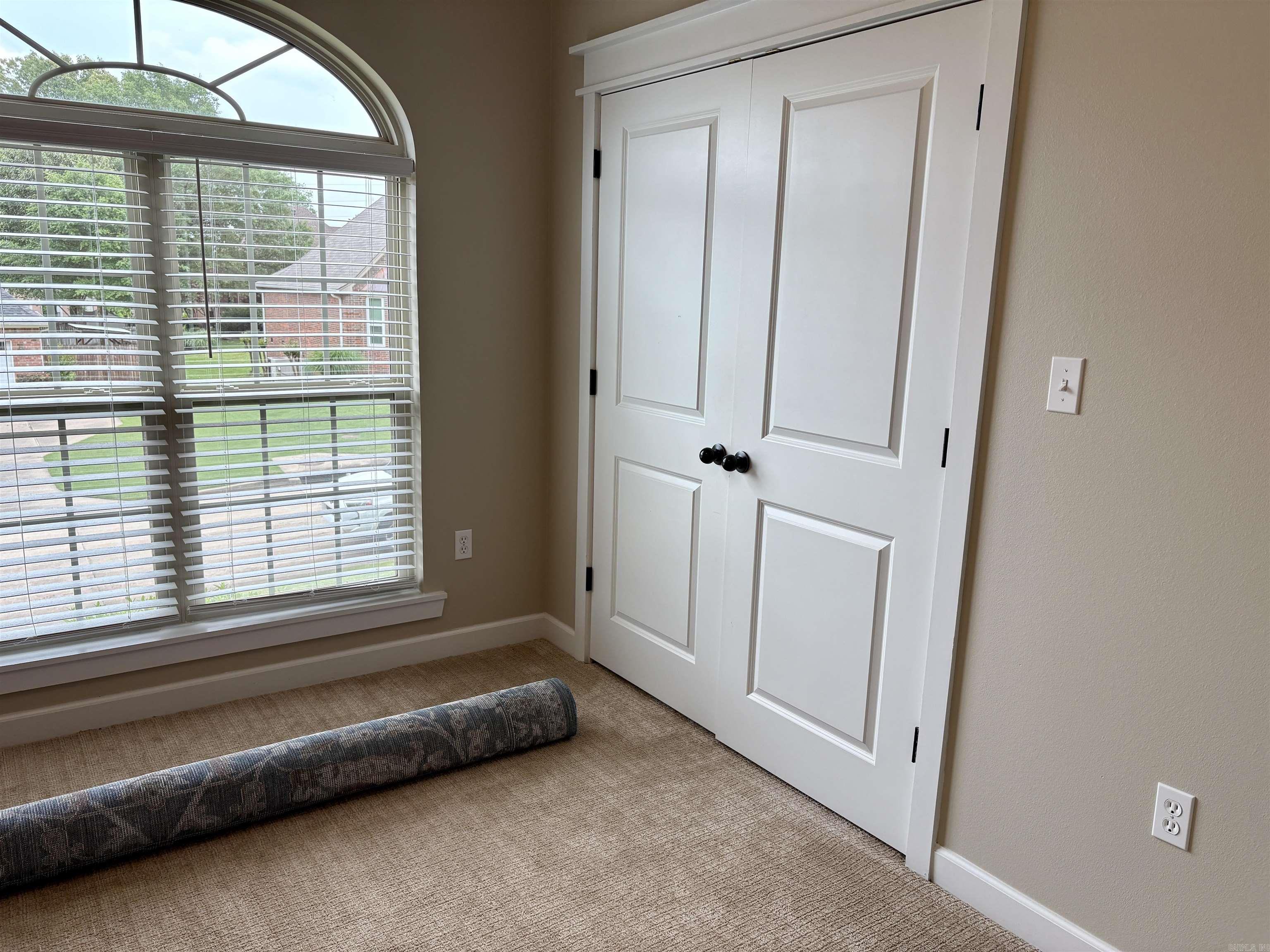 RIVER OAKS - Residential