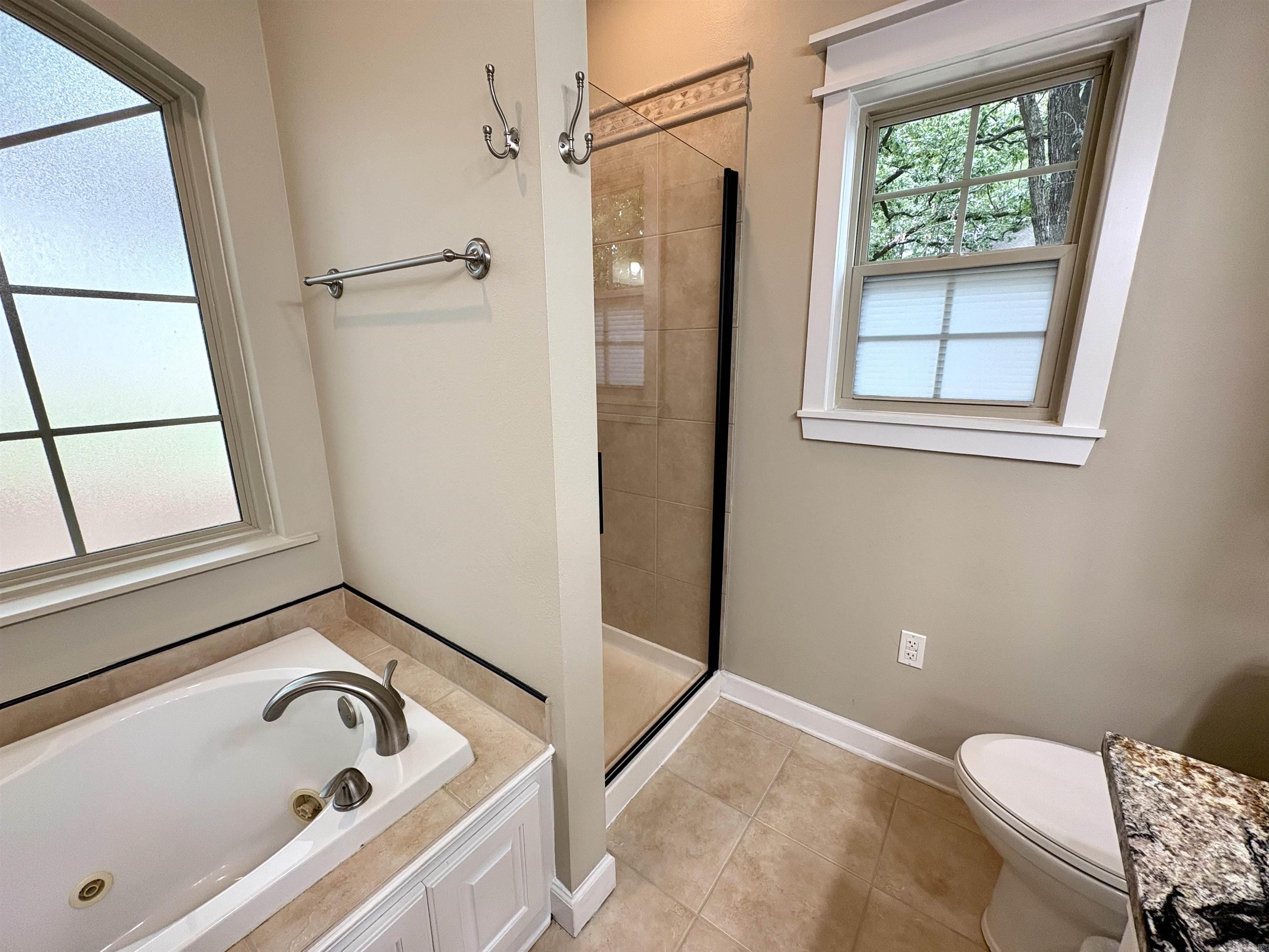 RIVER OAKS - Residential