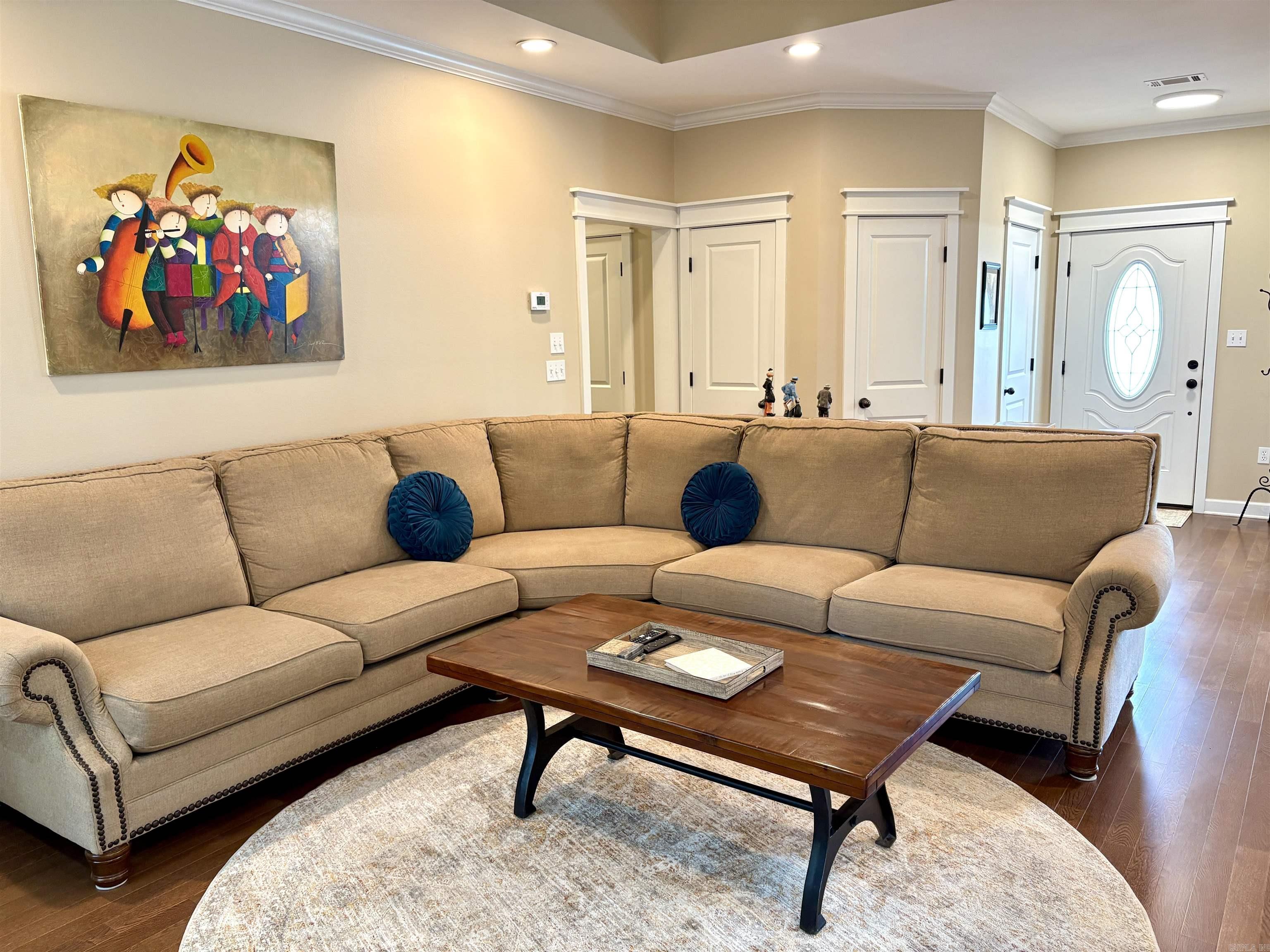 RIVER OAKS - Residential