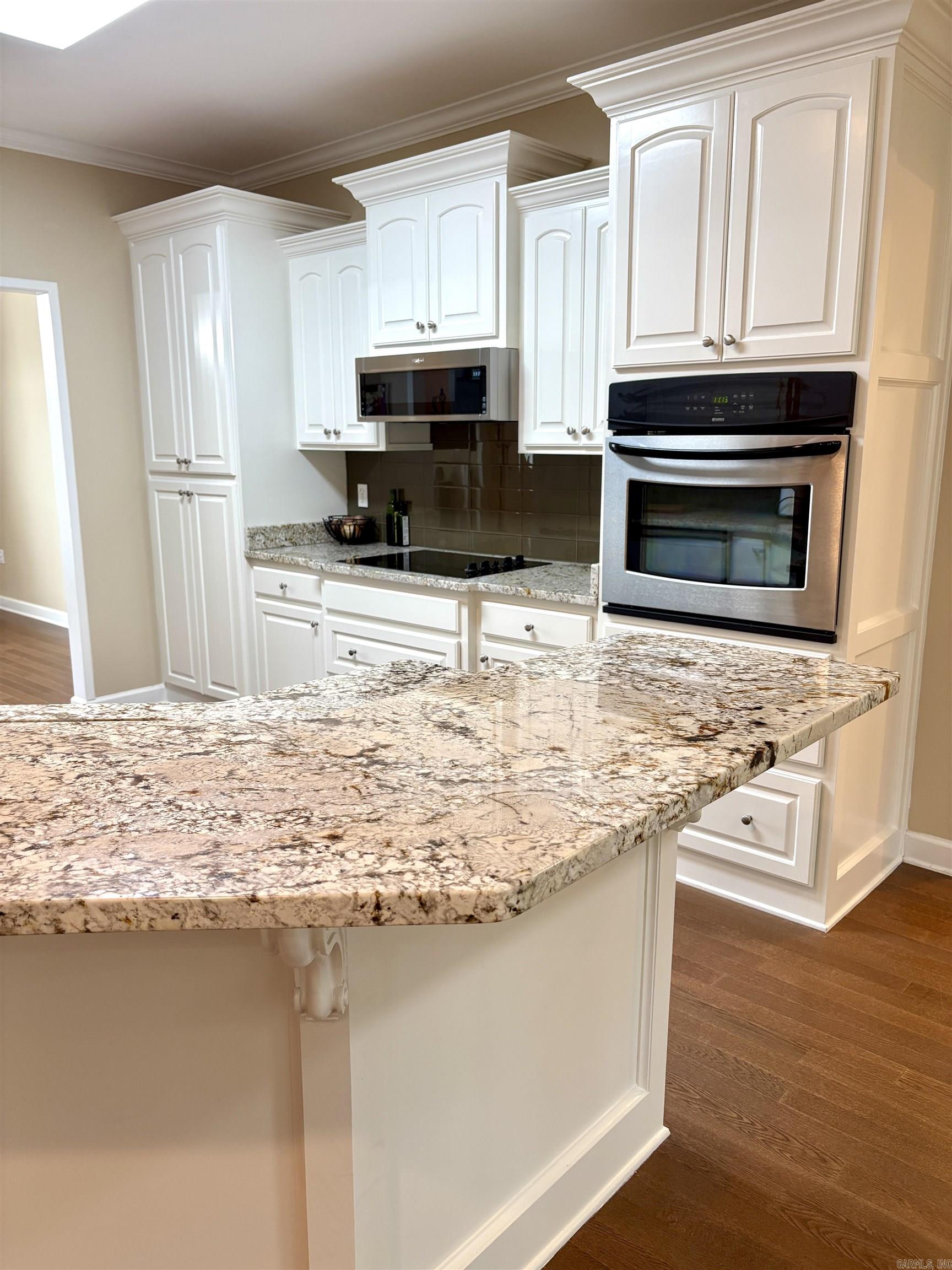 RIVER OAKS - Residential