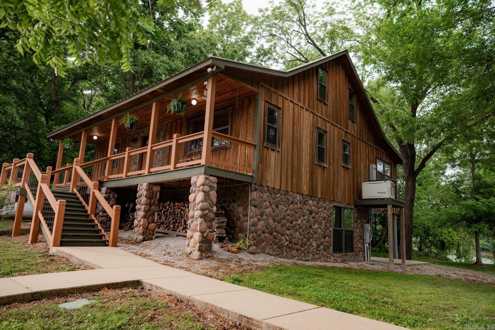 YORKTOWN - Residential
