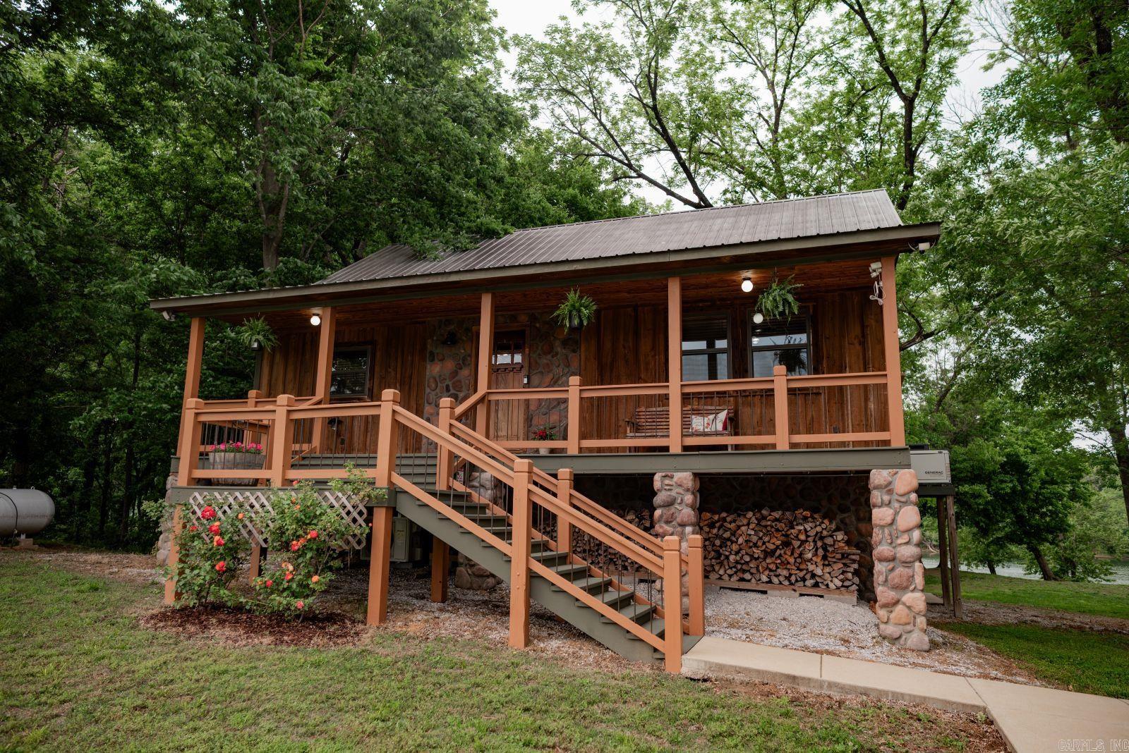 YORKTOWN - Residential