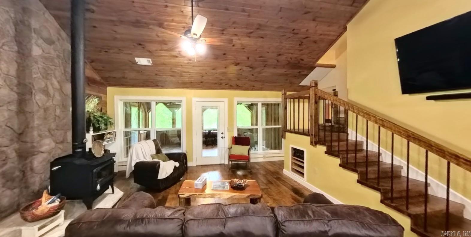 YORKTOWN - Residential
